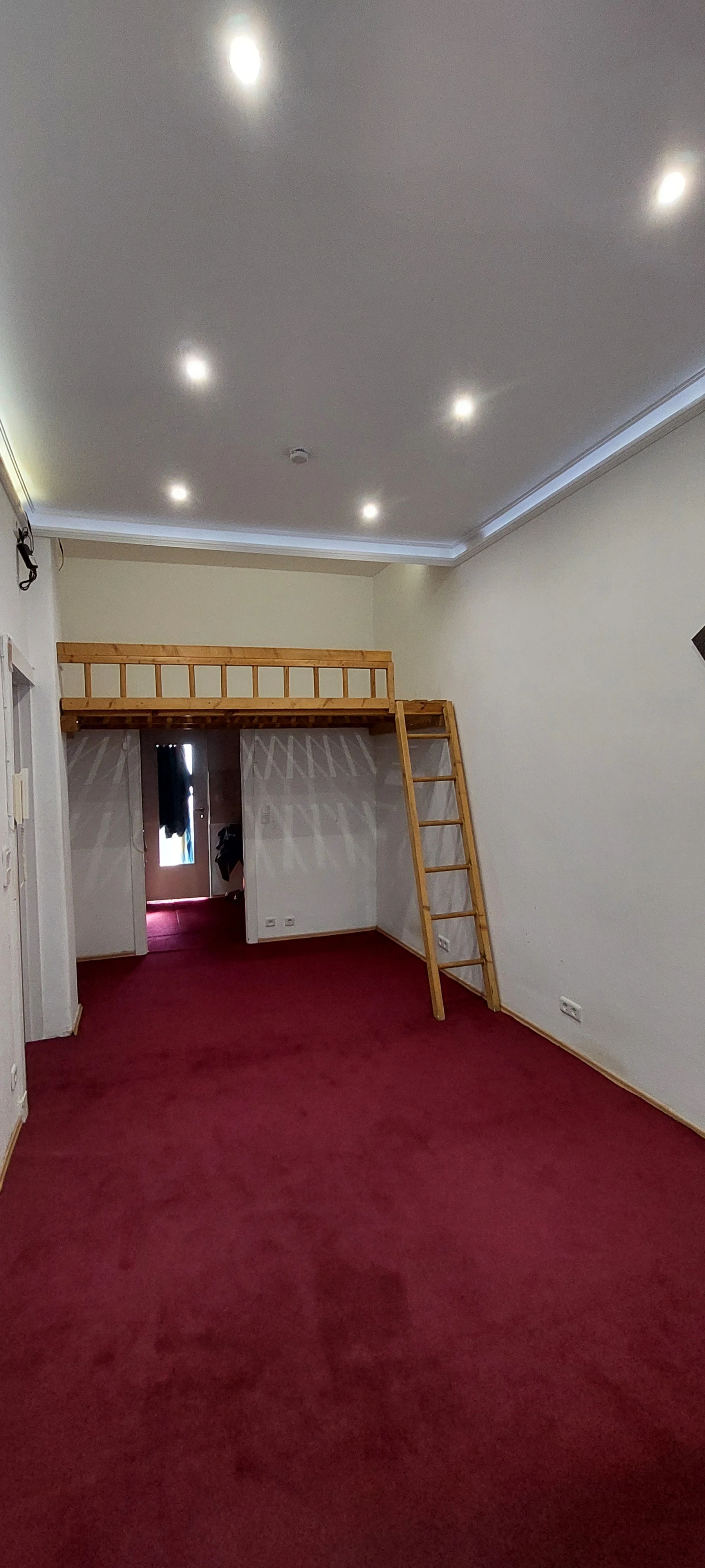 1 ZImmerwohnung mit Hochbett 