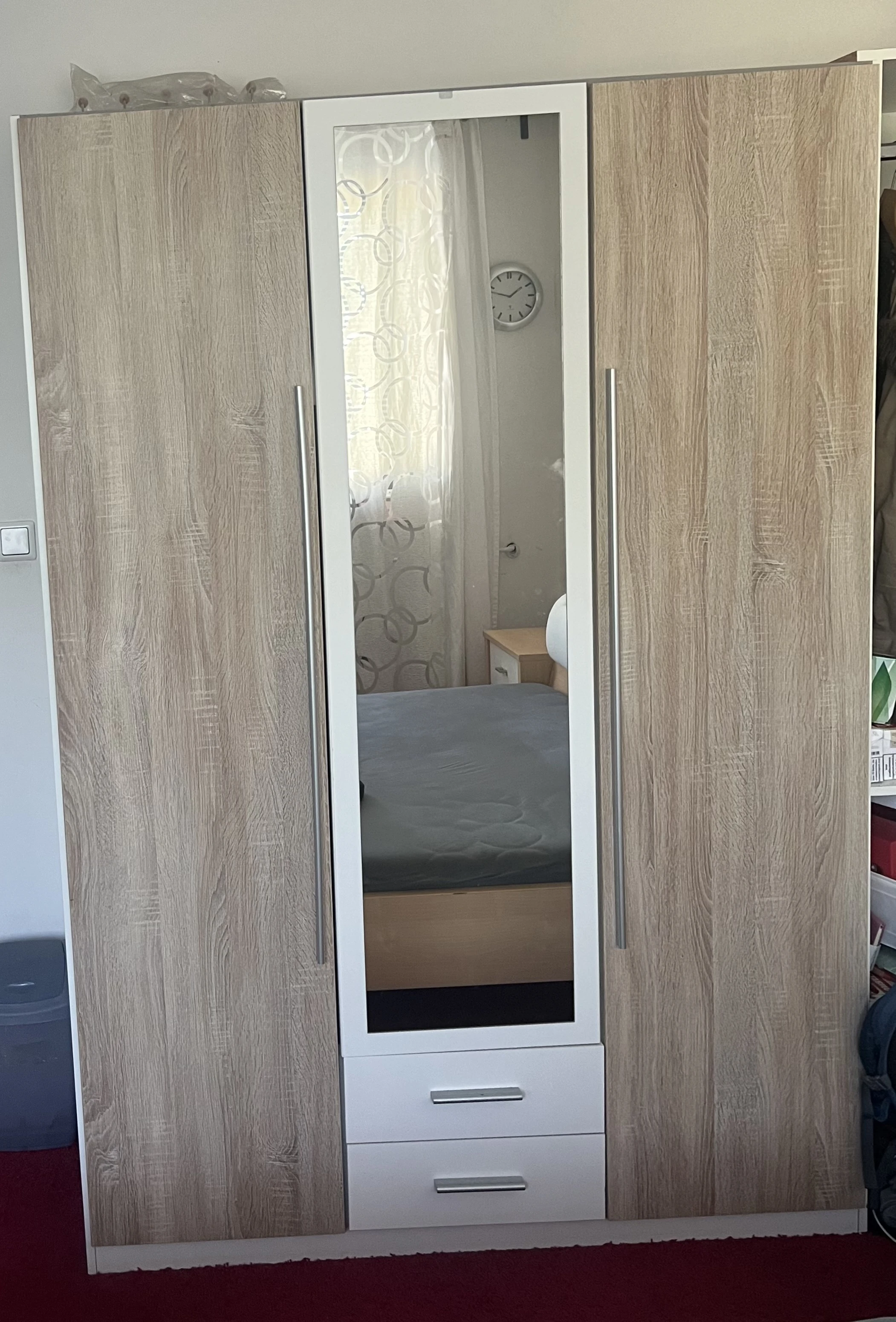  Schrank