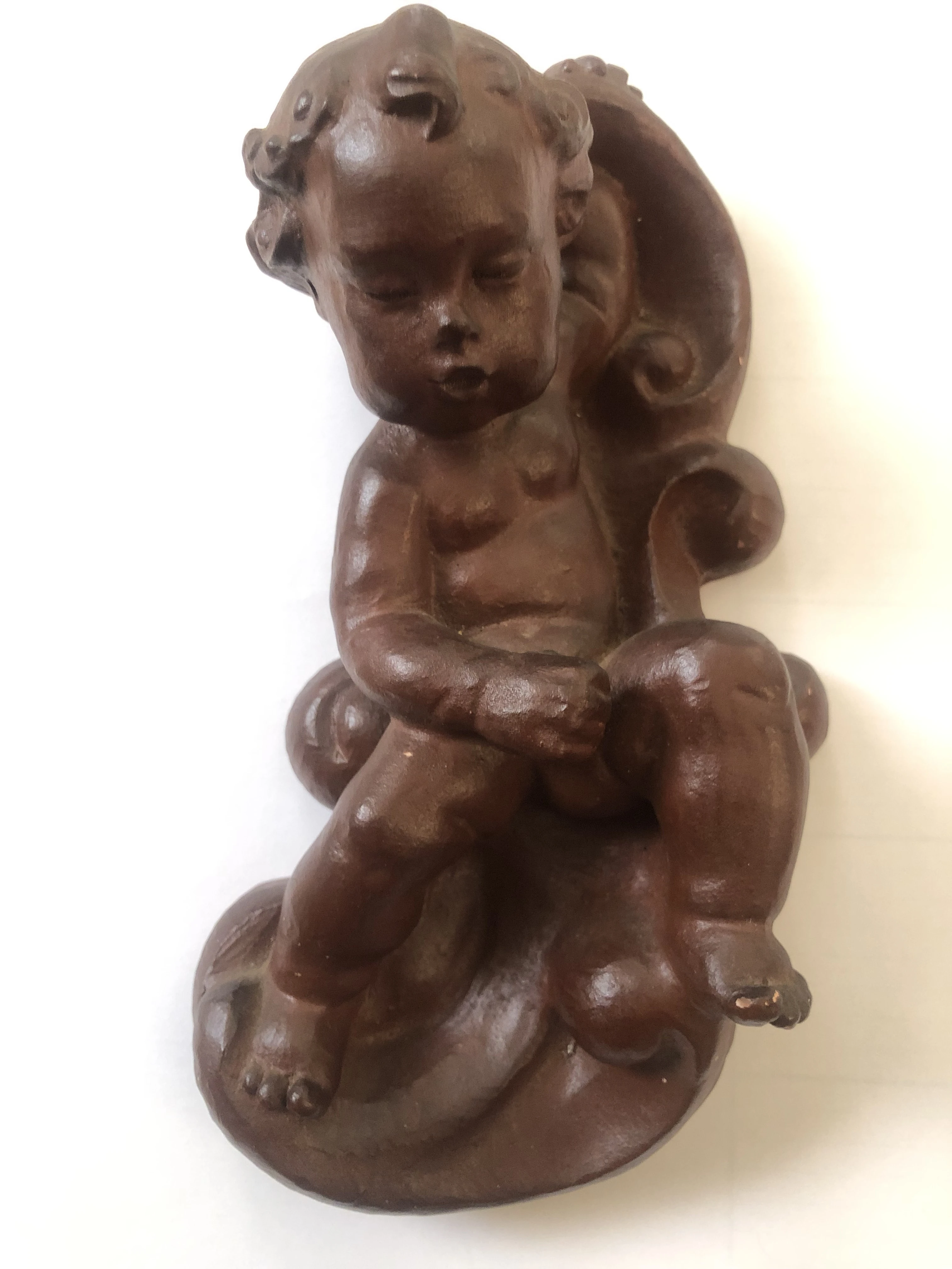 Hochwertige Keramik Skulptur Putto/Engelsknabe