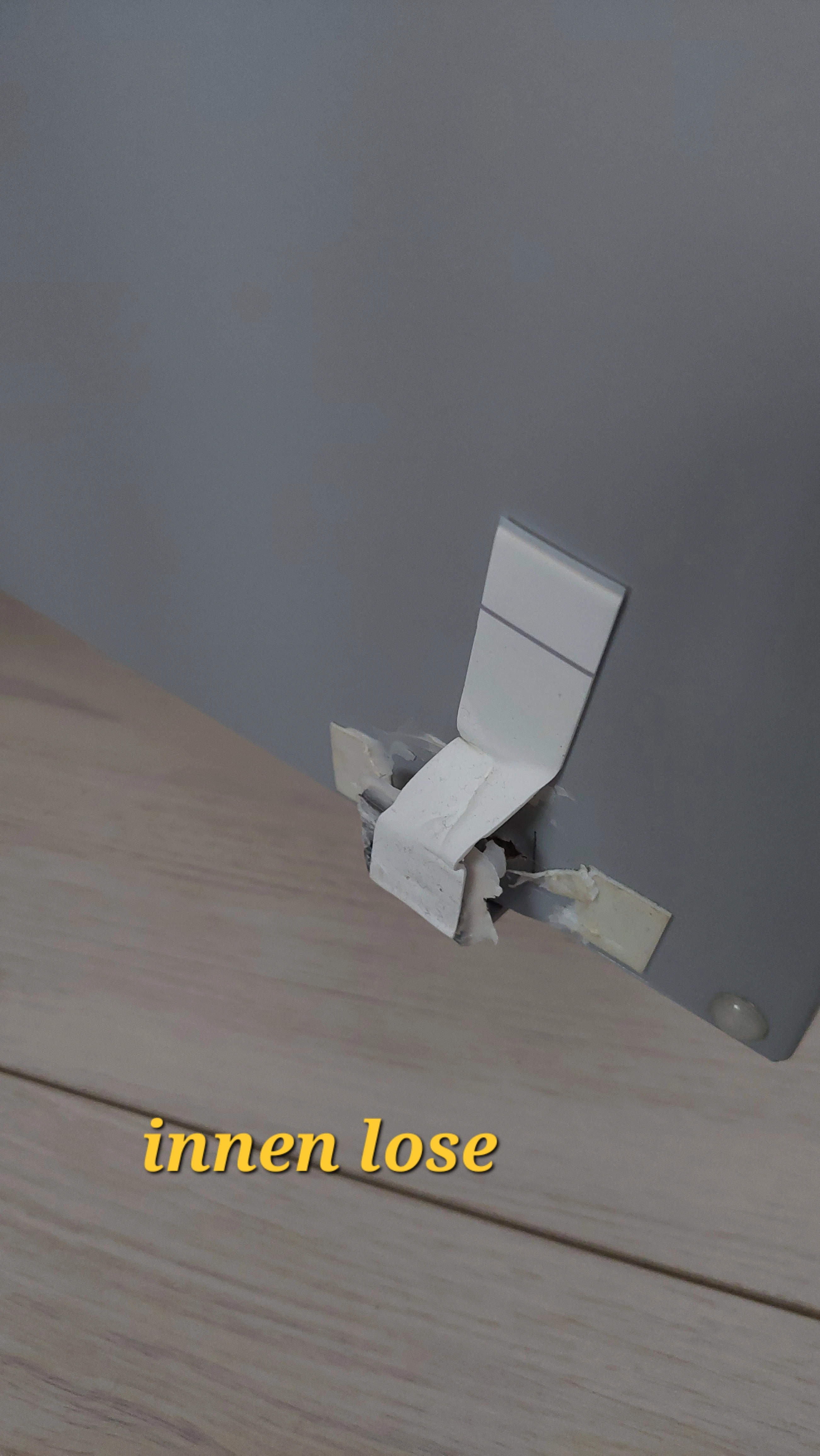 Kann auf der Innenseite viel besser repariert werden, als es bislang gemacht wurde . . ..