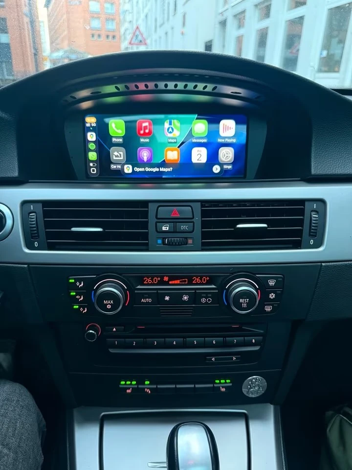 Seat heating, radio and Air condition