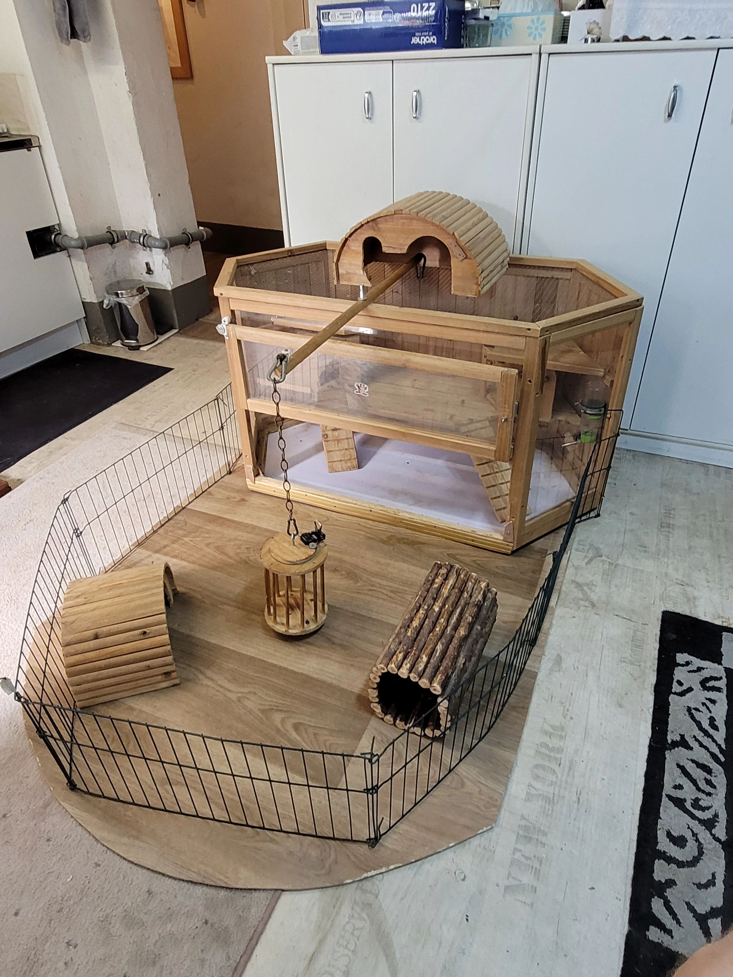 Schöner Holzkäfig