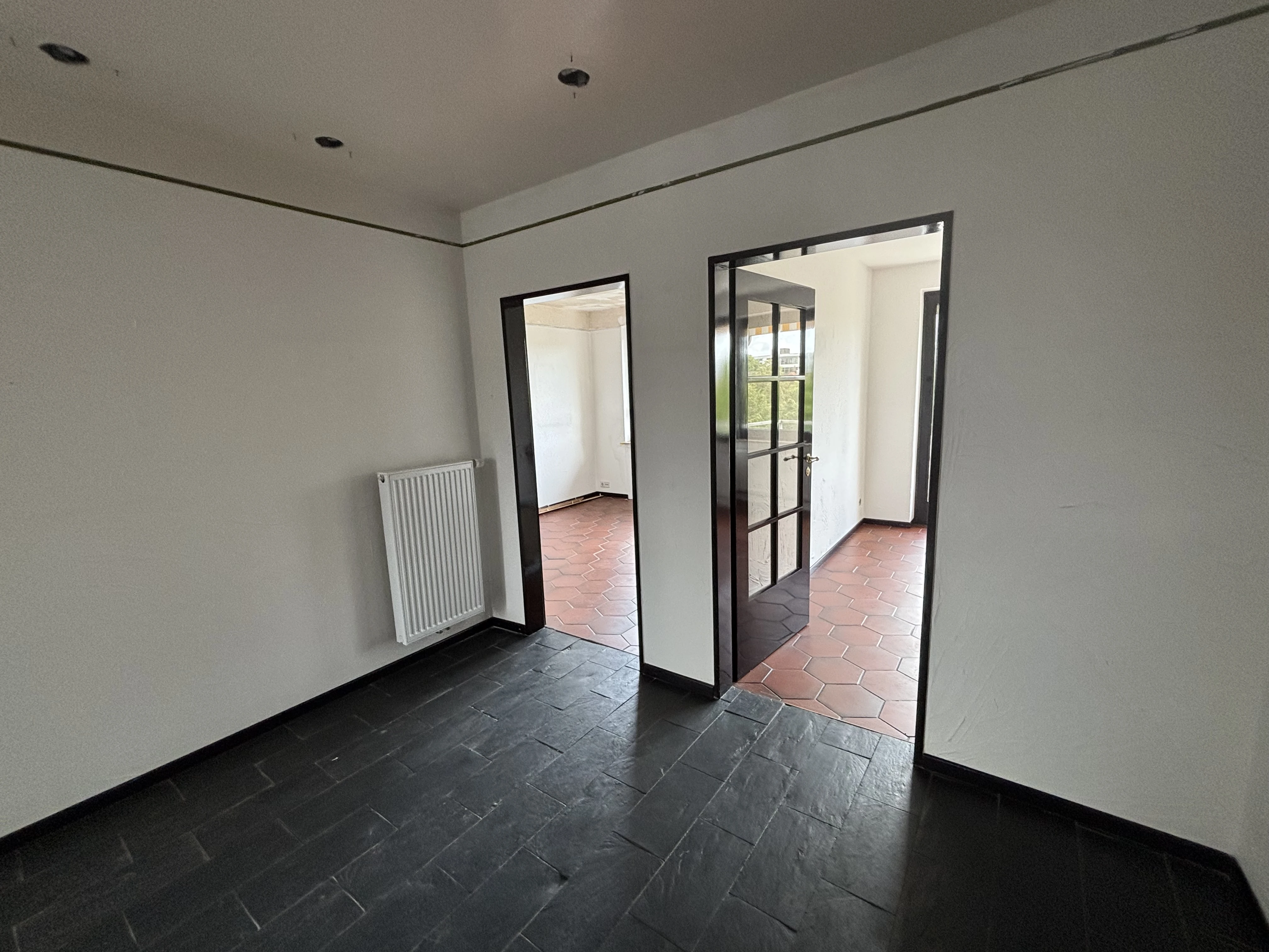 Eingangsflur zur Küche und Zimmer