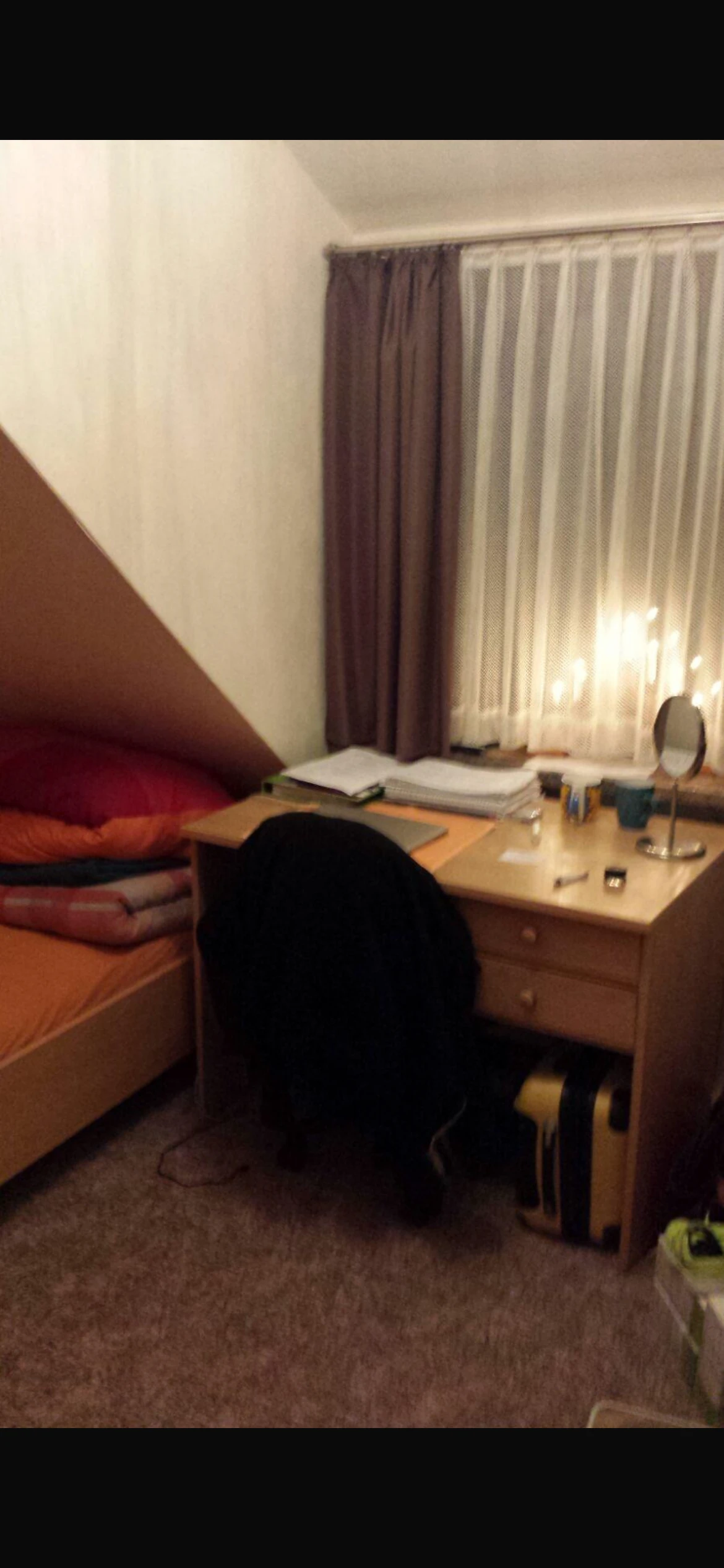 Schreibtisch