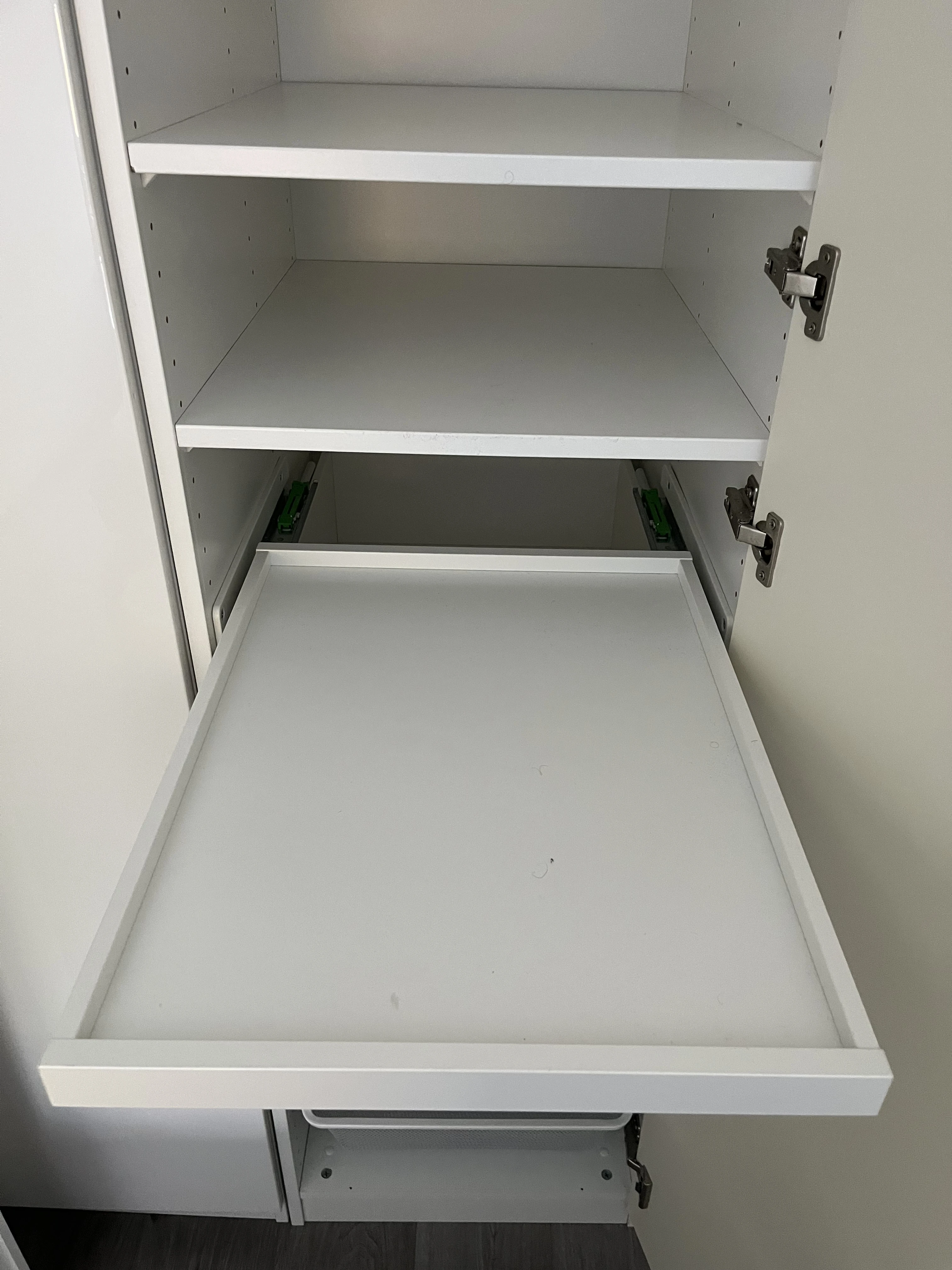 Kleiderschrank
