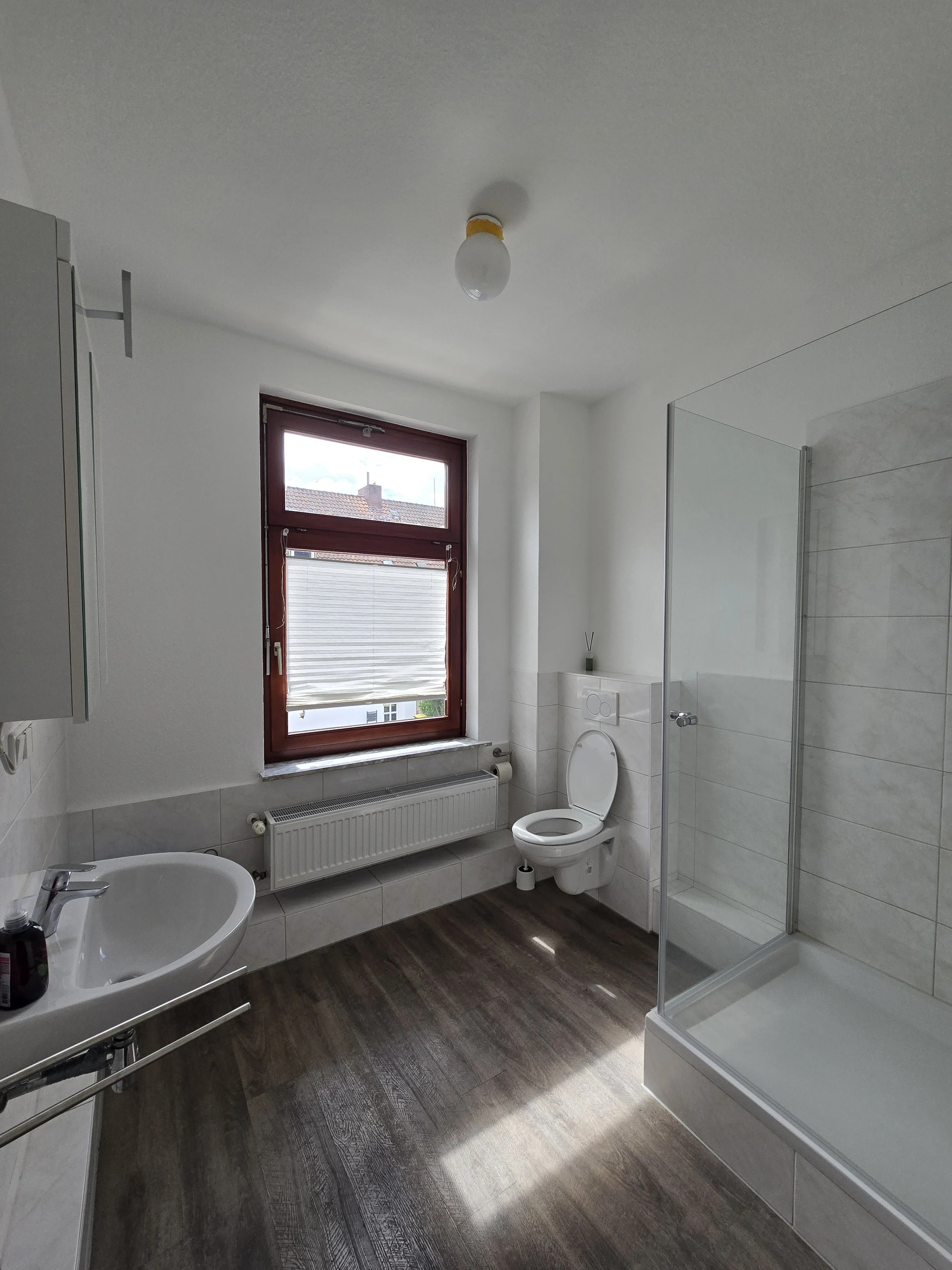 Badezimmer in der 1. Etage mit Waschmaschienenanschluss