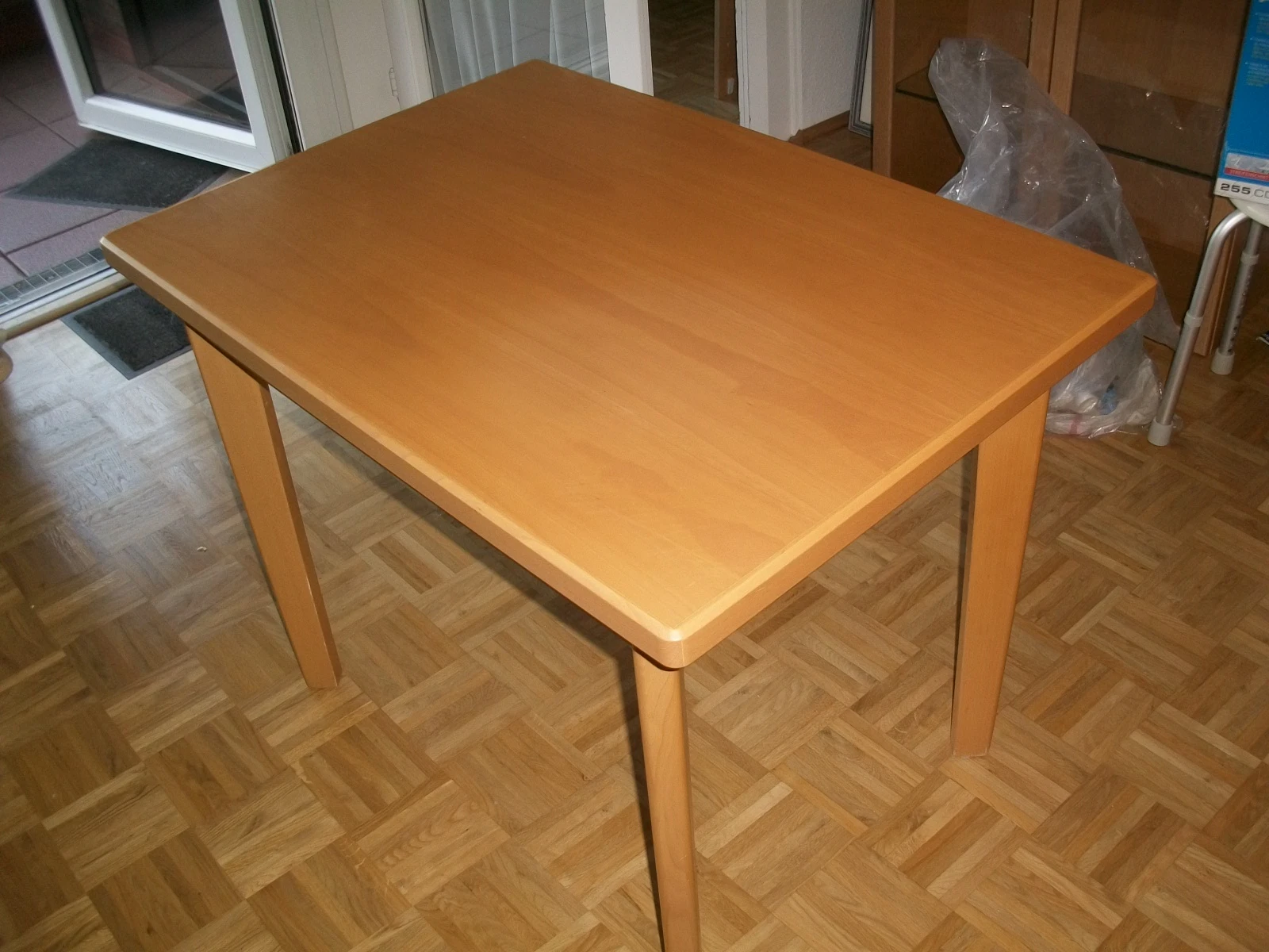 Küchentisch 69 x 99 + 70 cm Holz massiv + teilmassiv Erle 3 Stühle