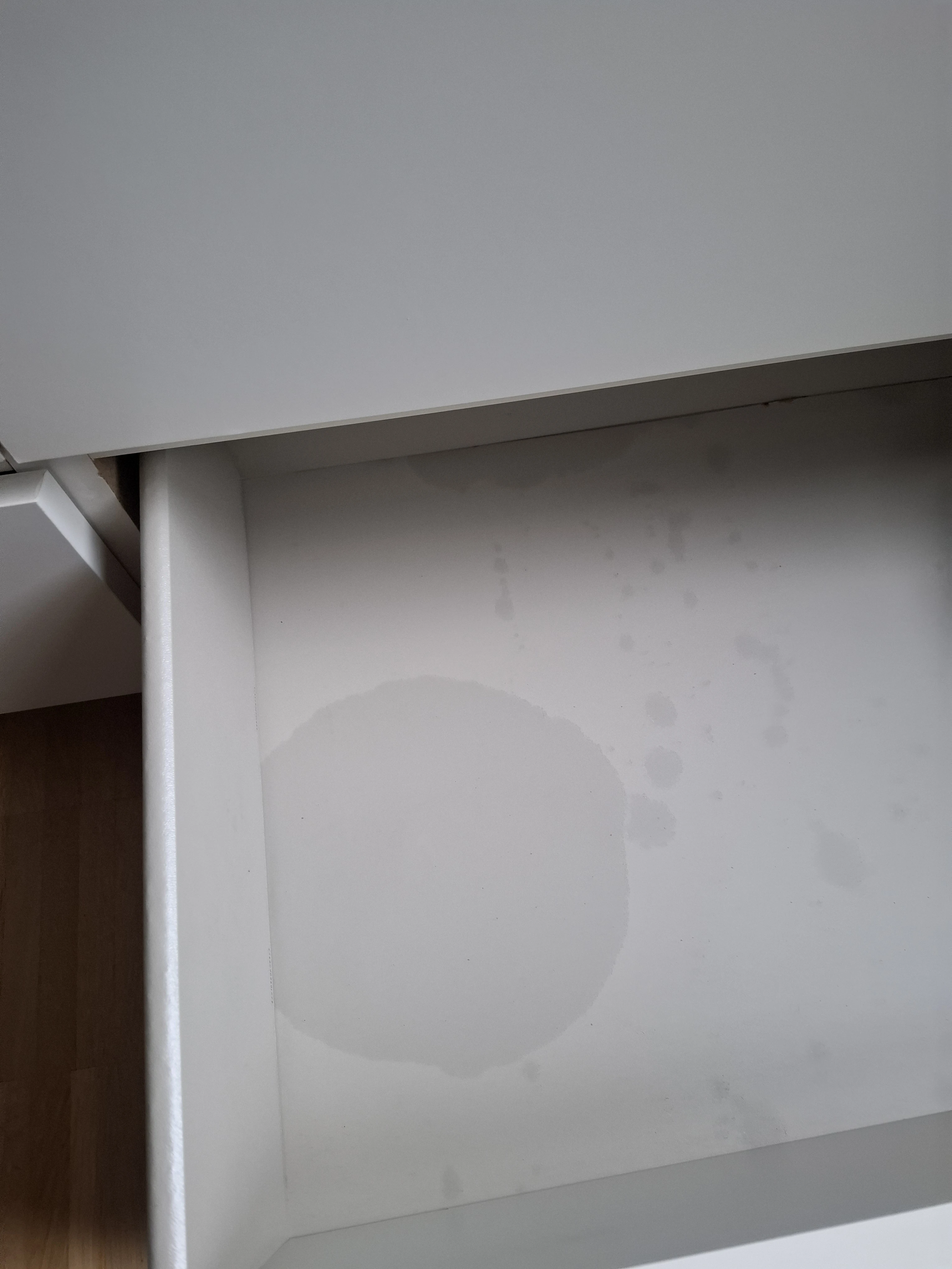 Stark verschmutzte Schublade