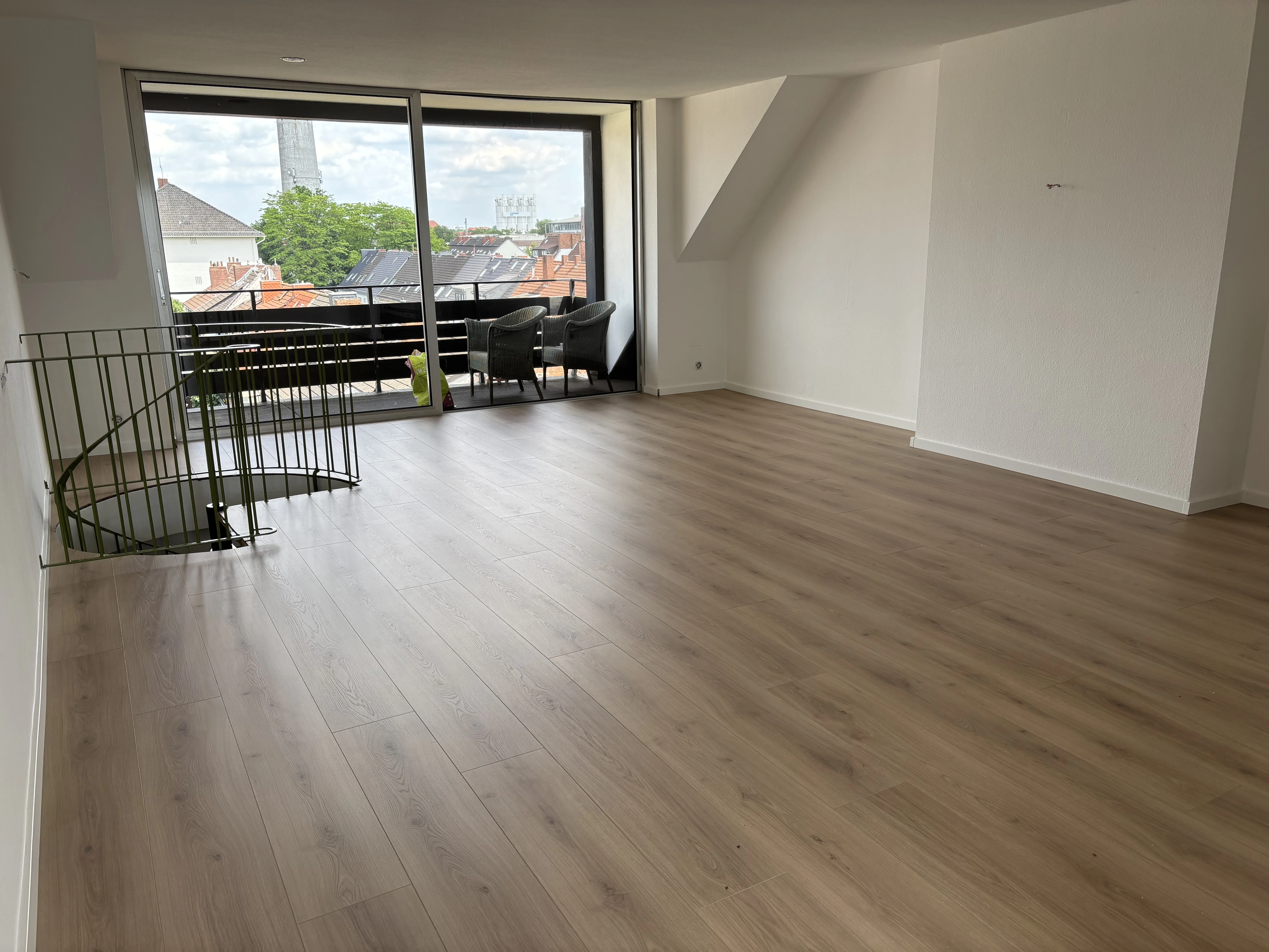 Zimmer oben mit Balkon 