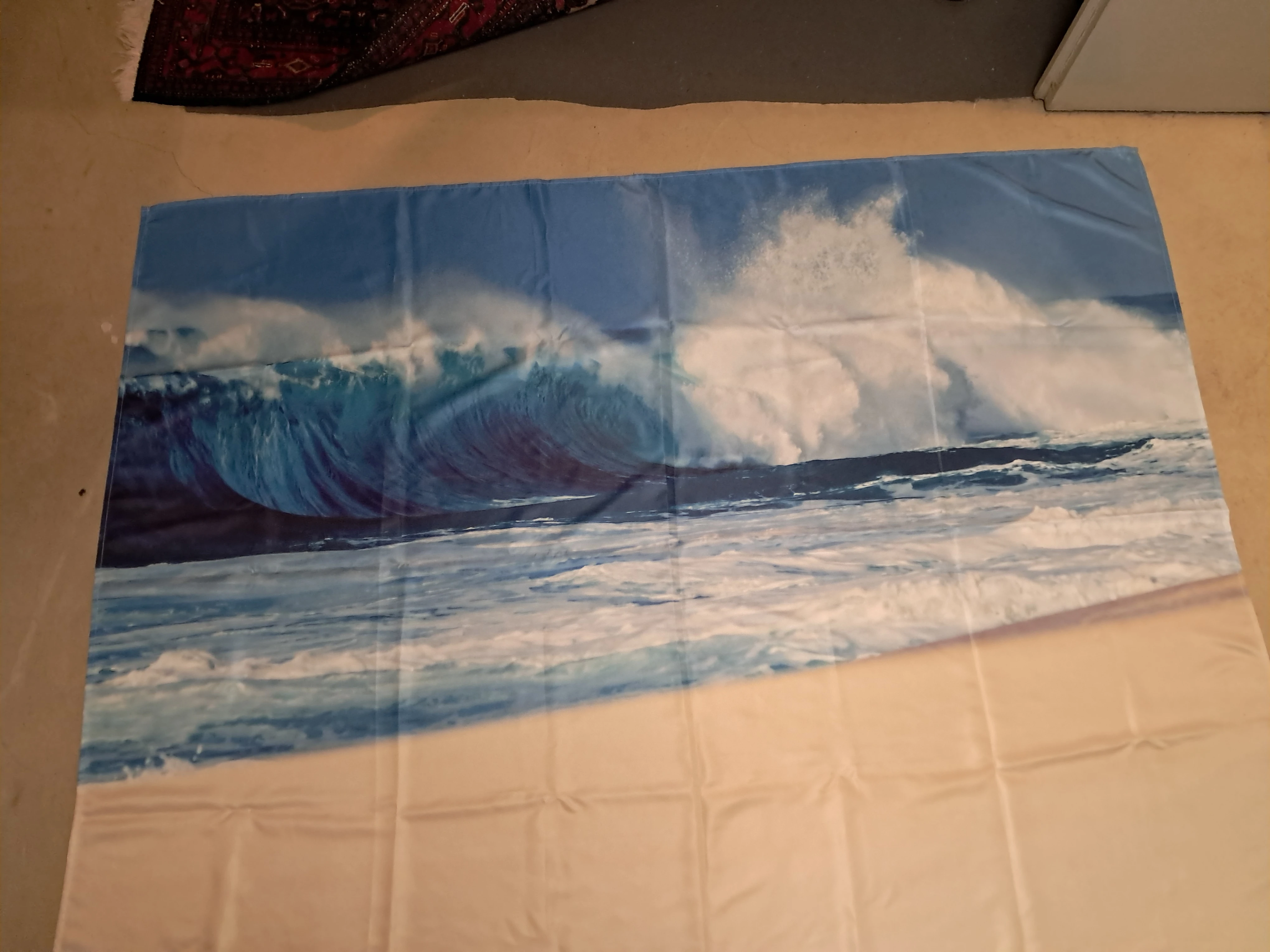 Tischdecke mit Welle