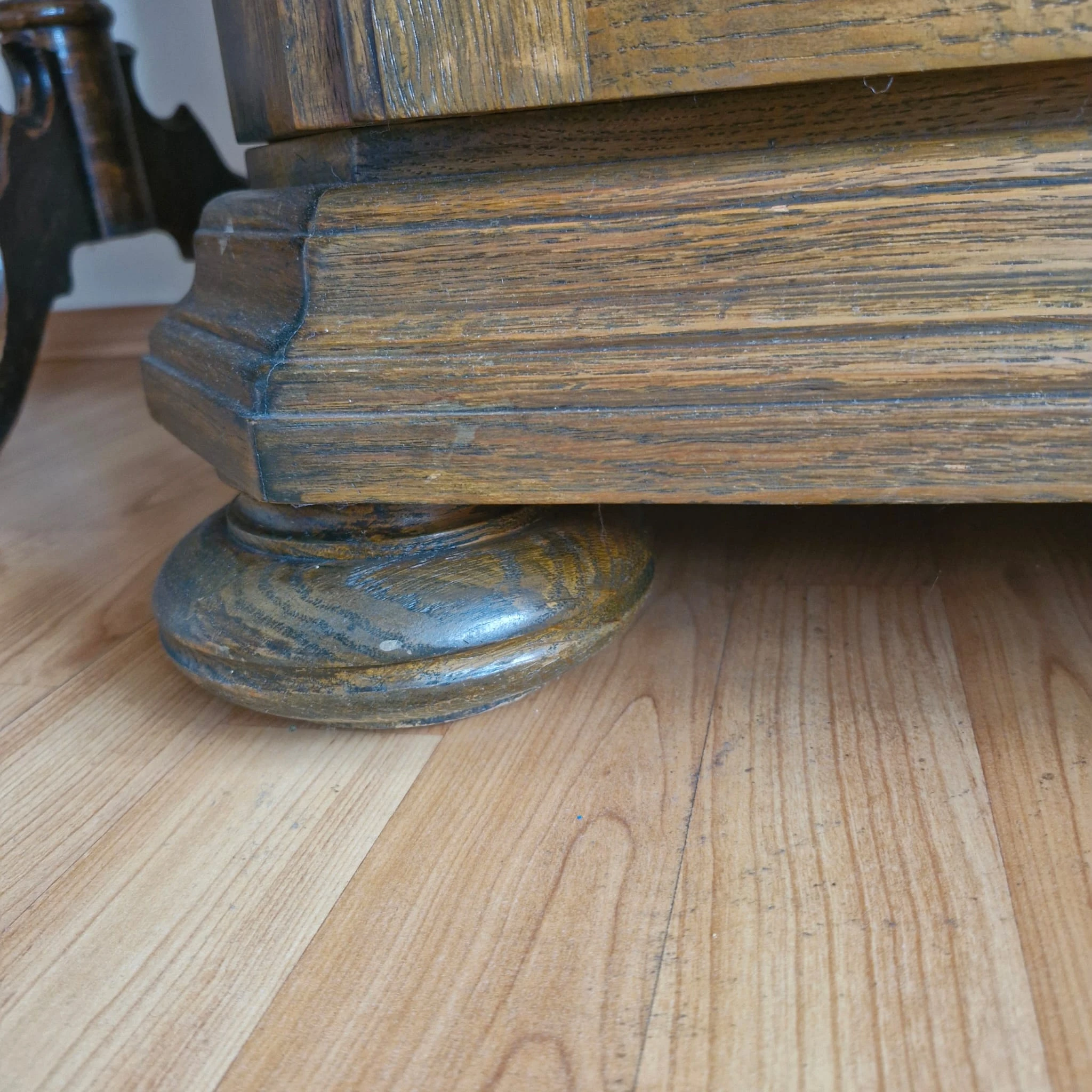 4 Schrank Füße 