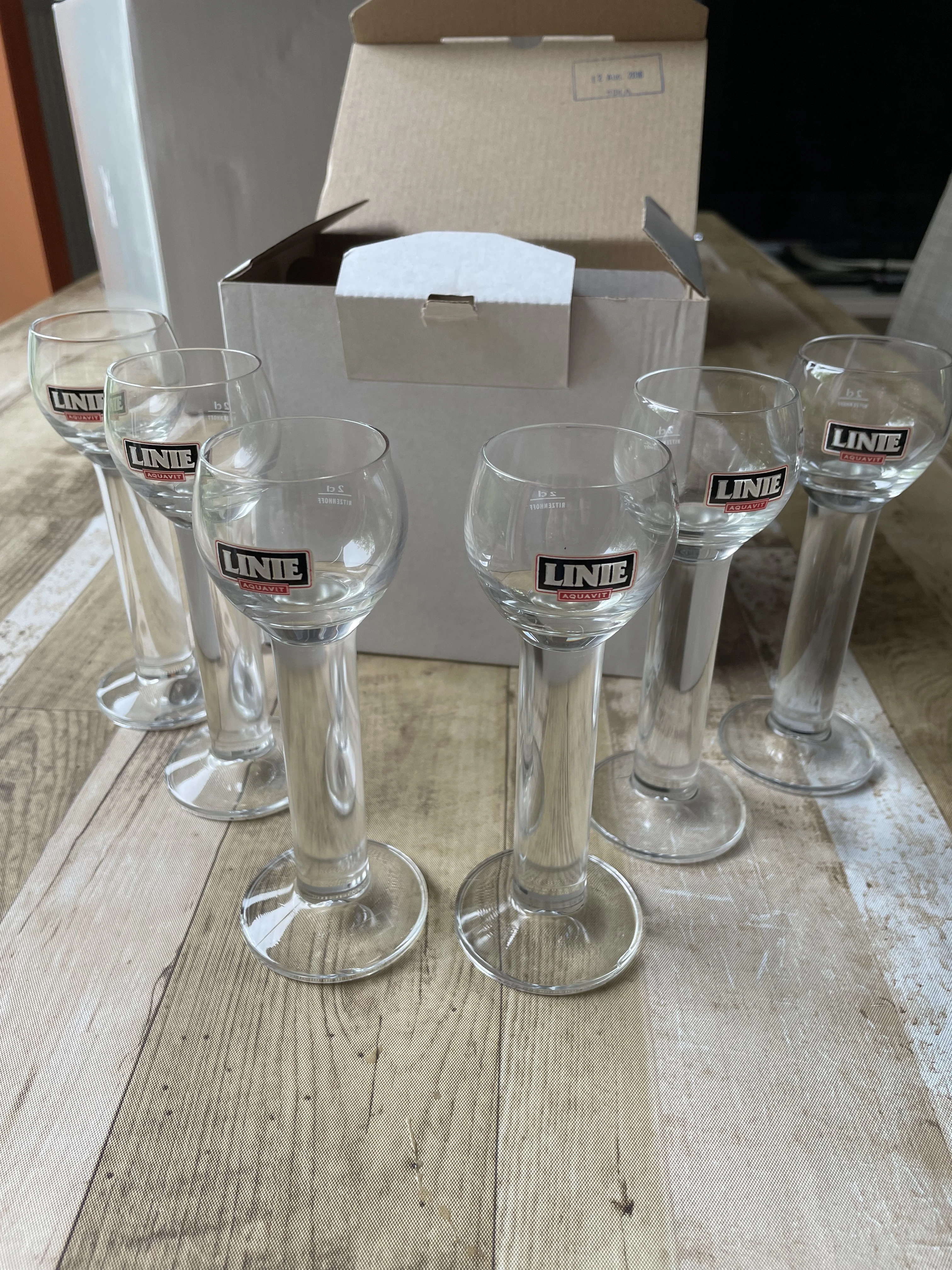 6 Gäser für Linie Aquavit 