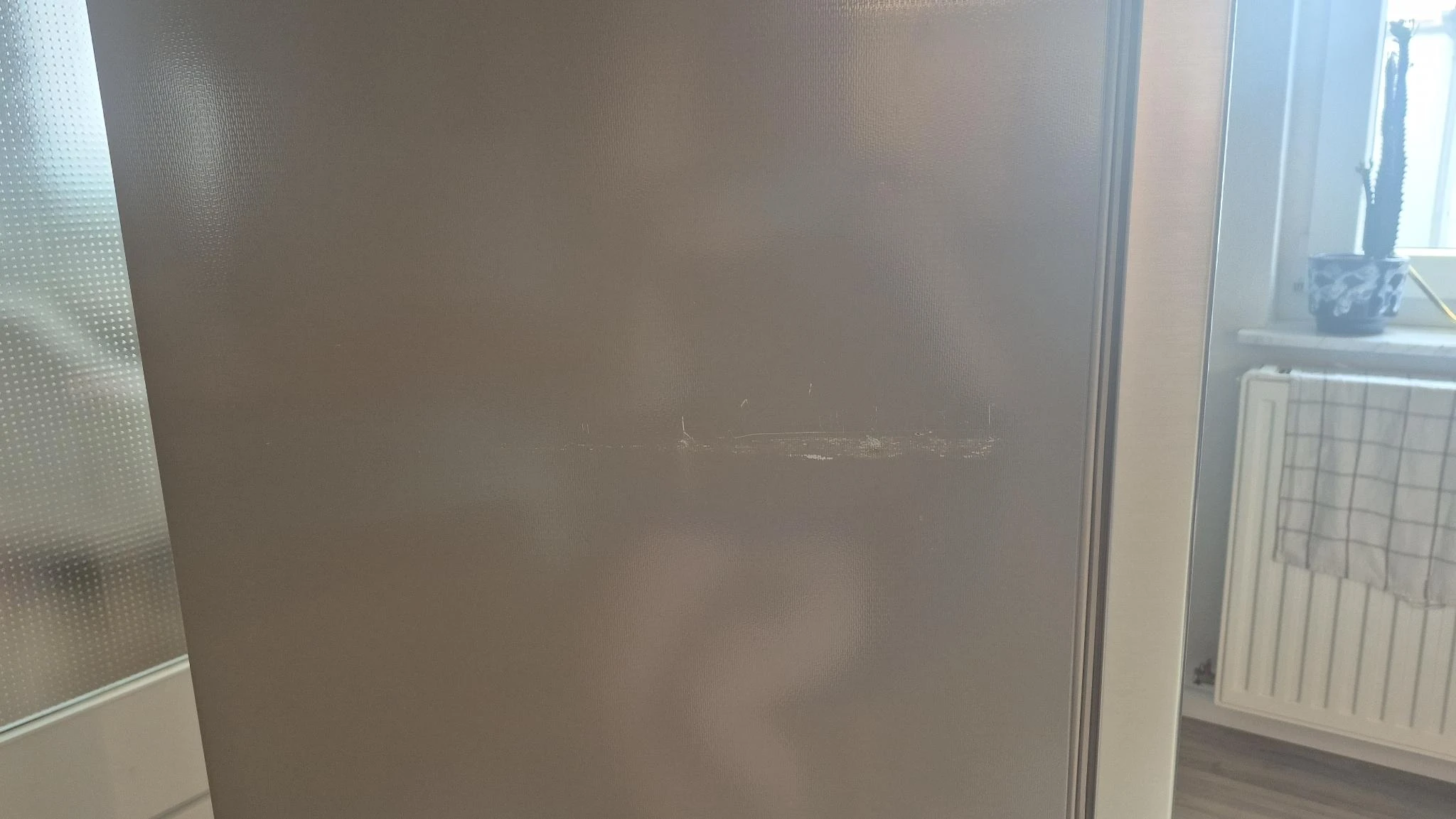 kleiner Kratzer an der Seite 