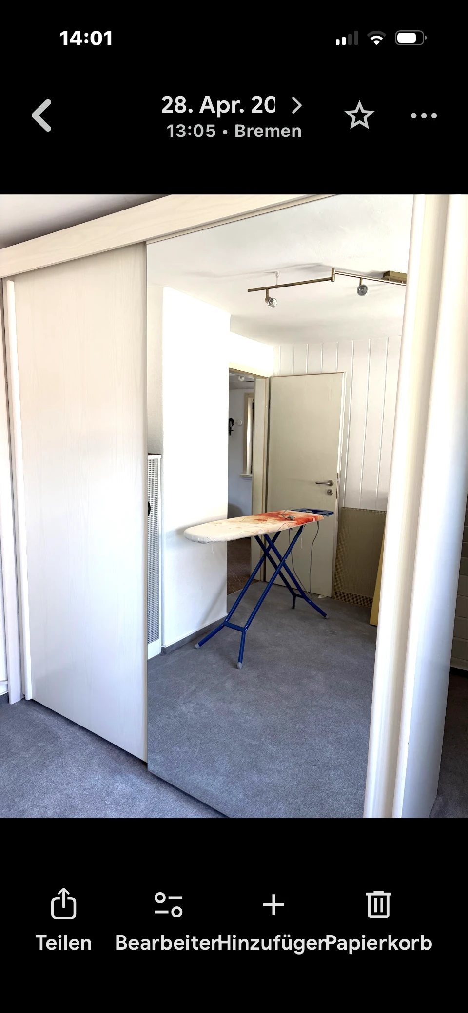 Kleiderschrank 