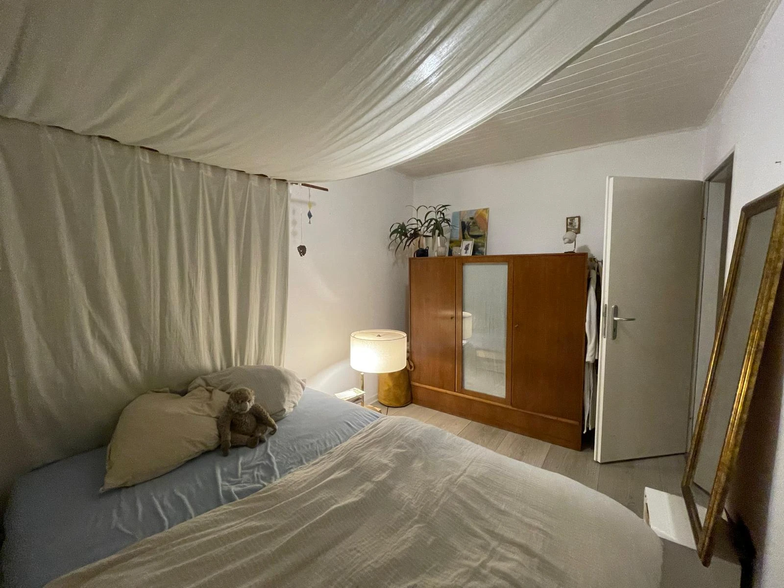 Schlafzimmer 2 