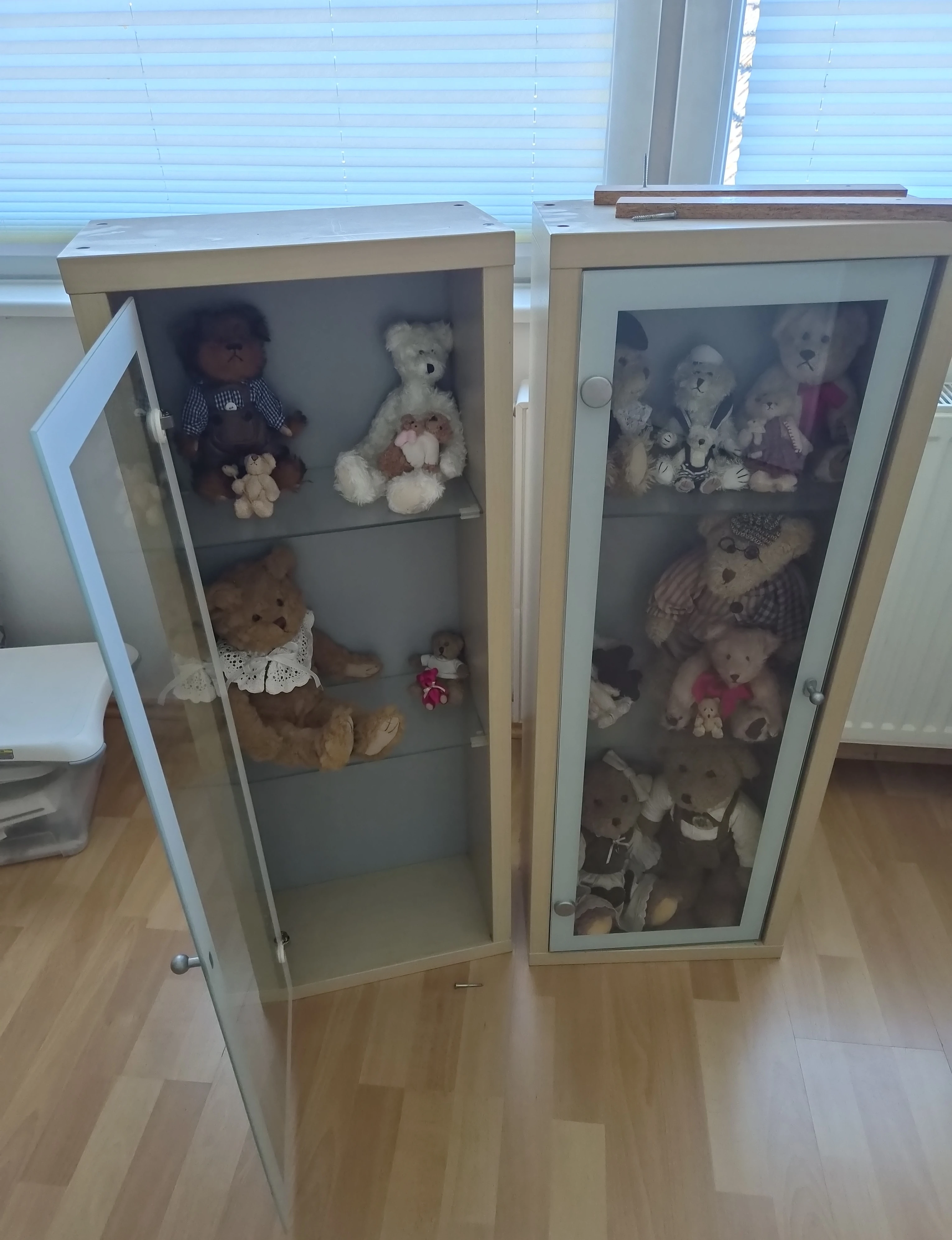 Ikea Vitrinen