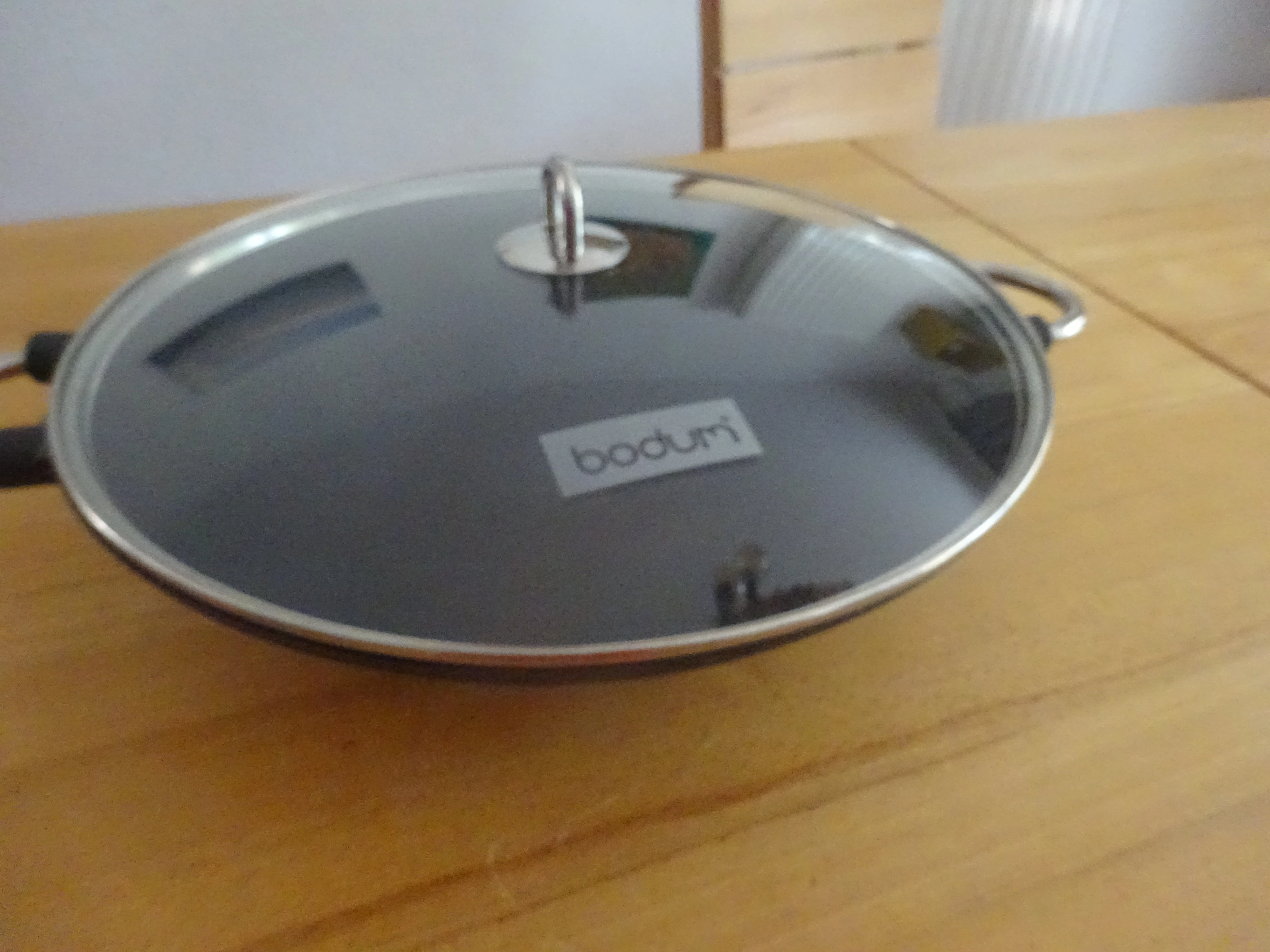 Wok mit Deckel