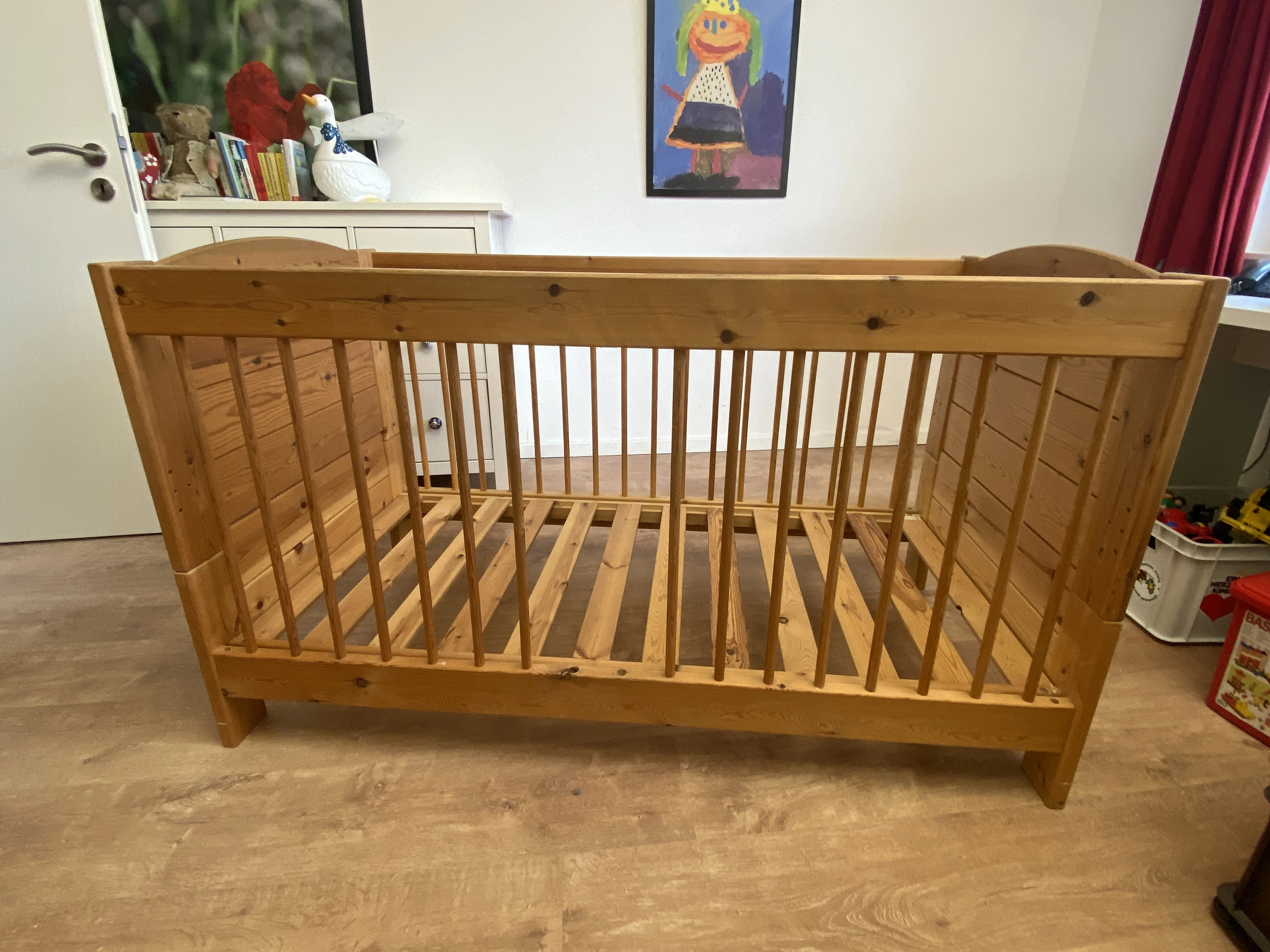 Stabiles Vollholz Kinderbett
