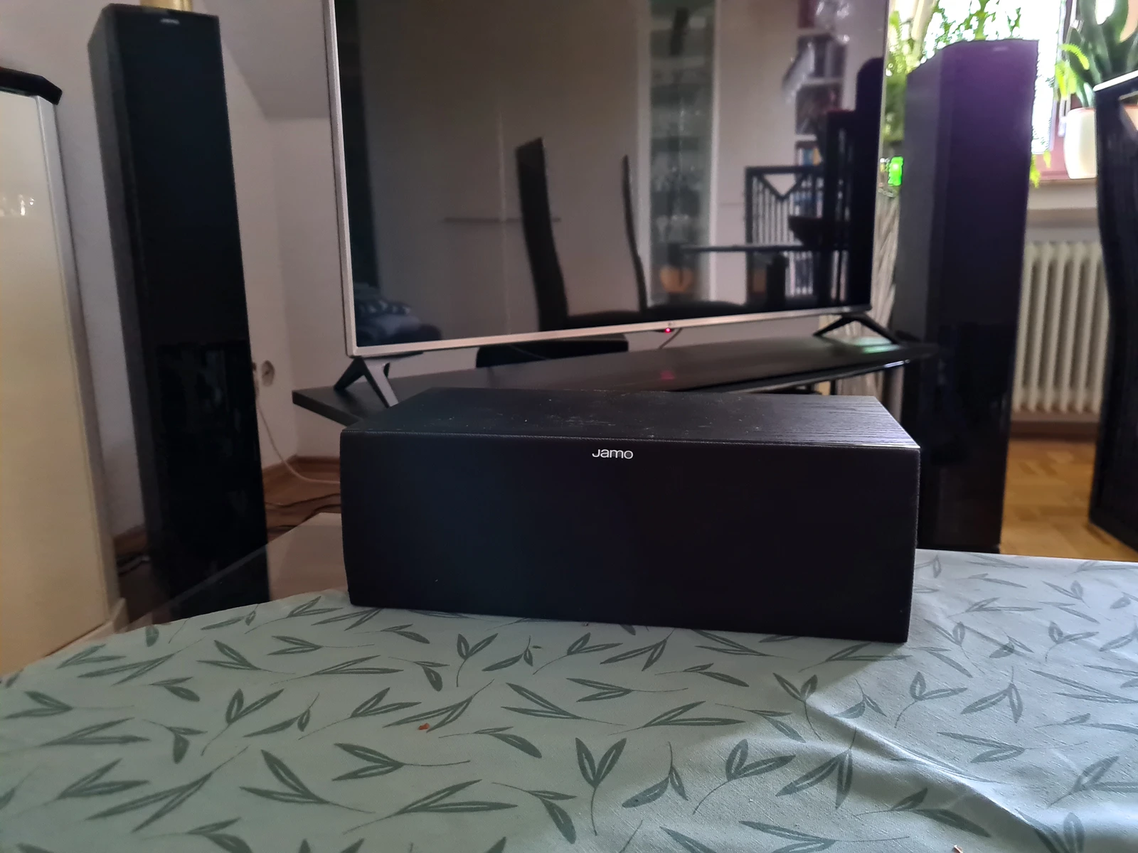 Jamo S 608