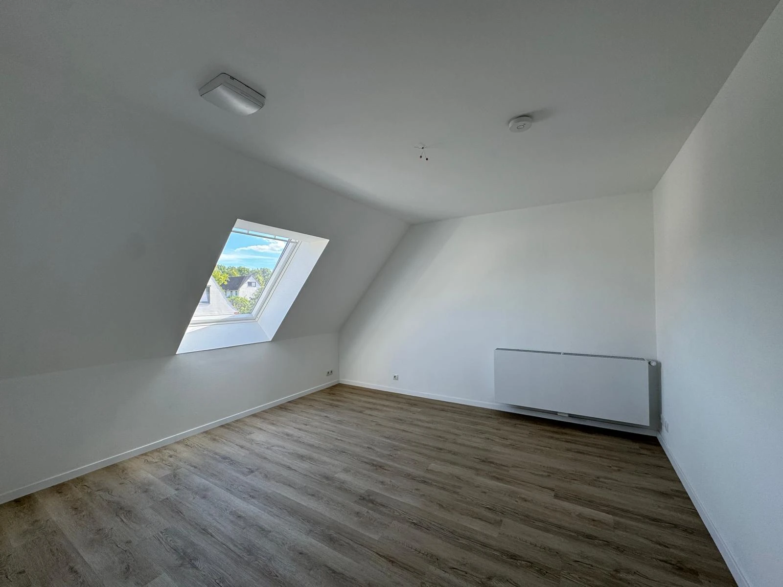 Kinder-/Gästezimmer/Büro