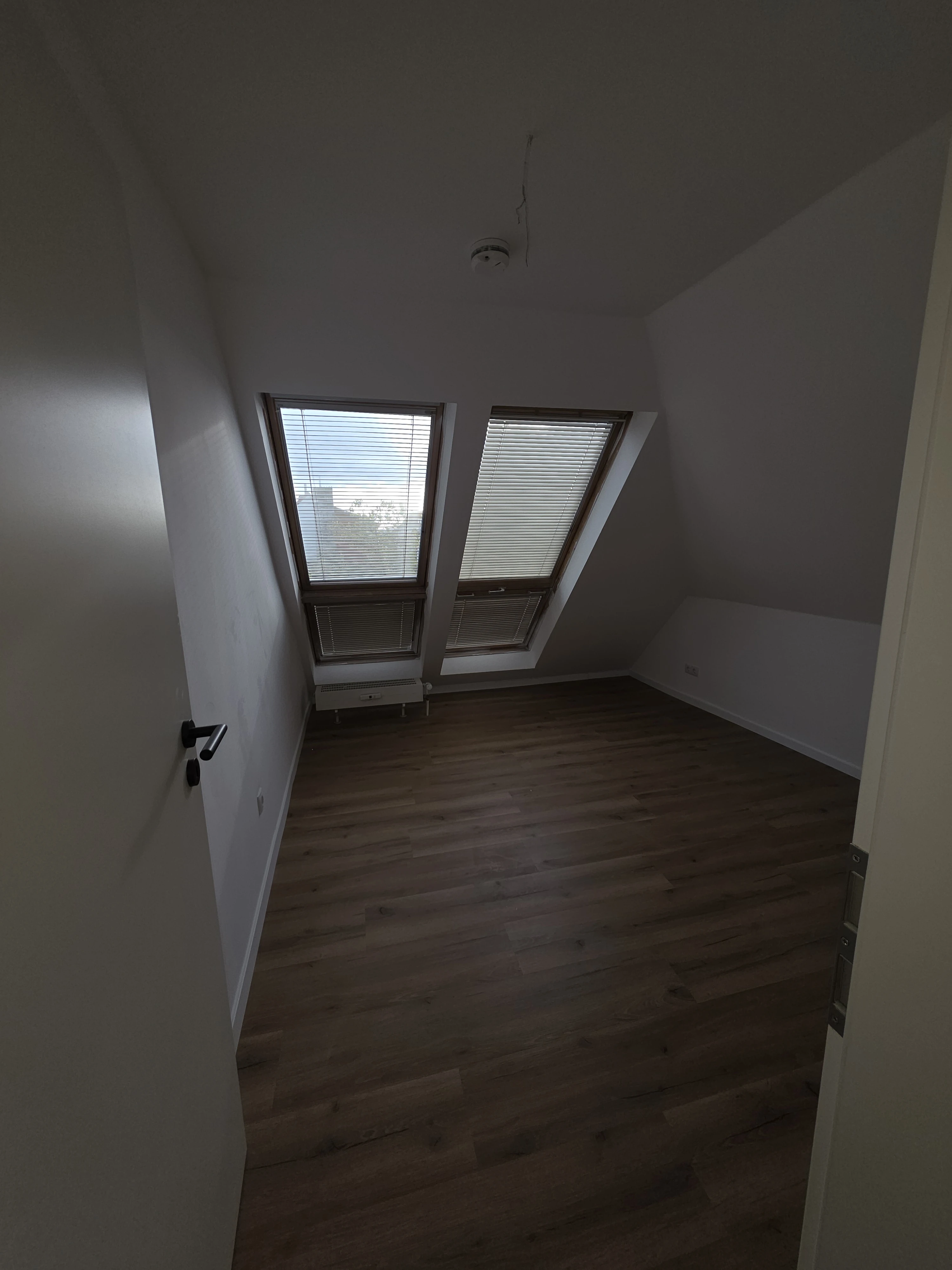 Arbeitszimmer mit Balkon 