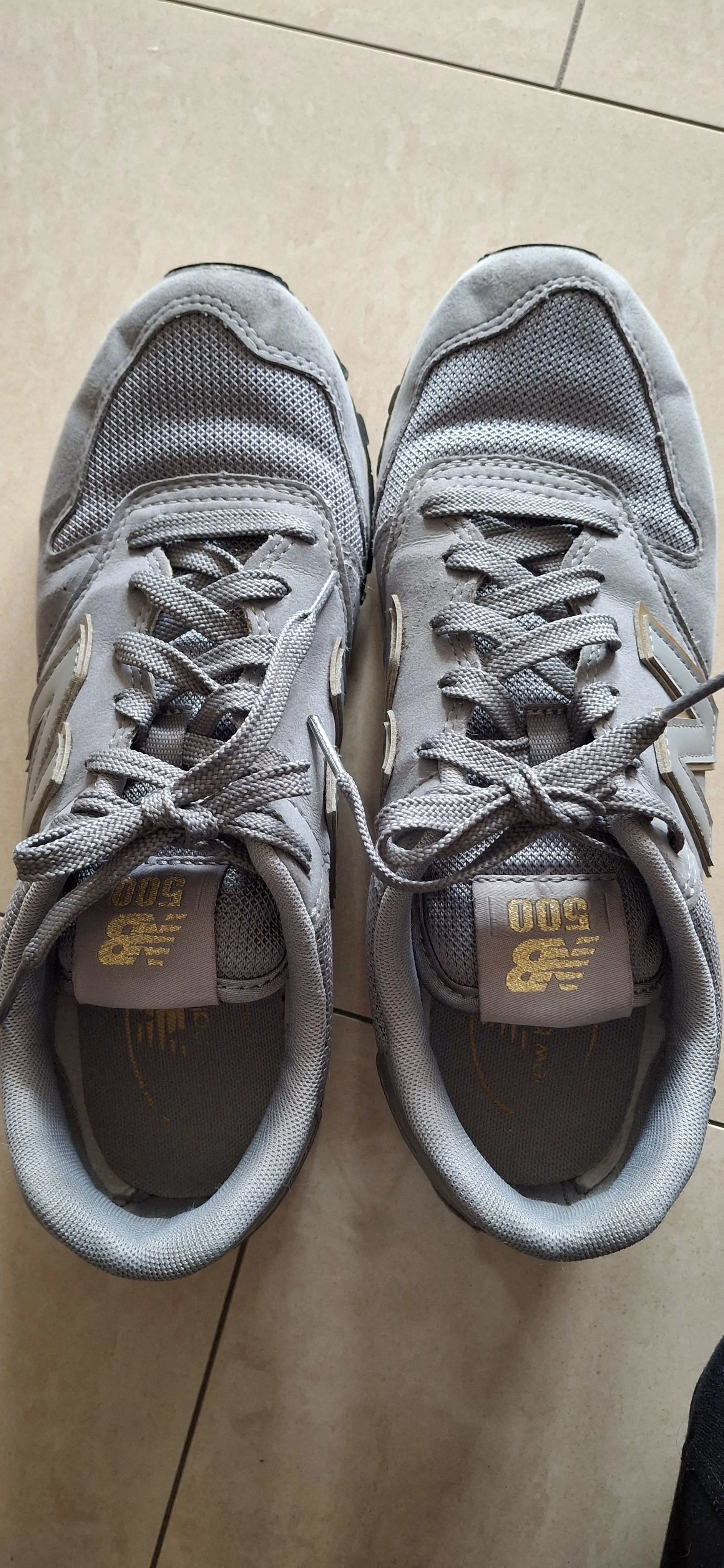NB 500, grau