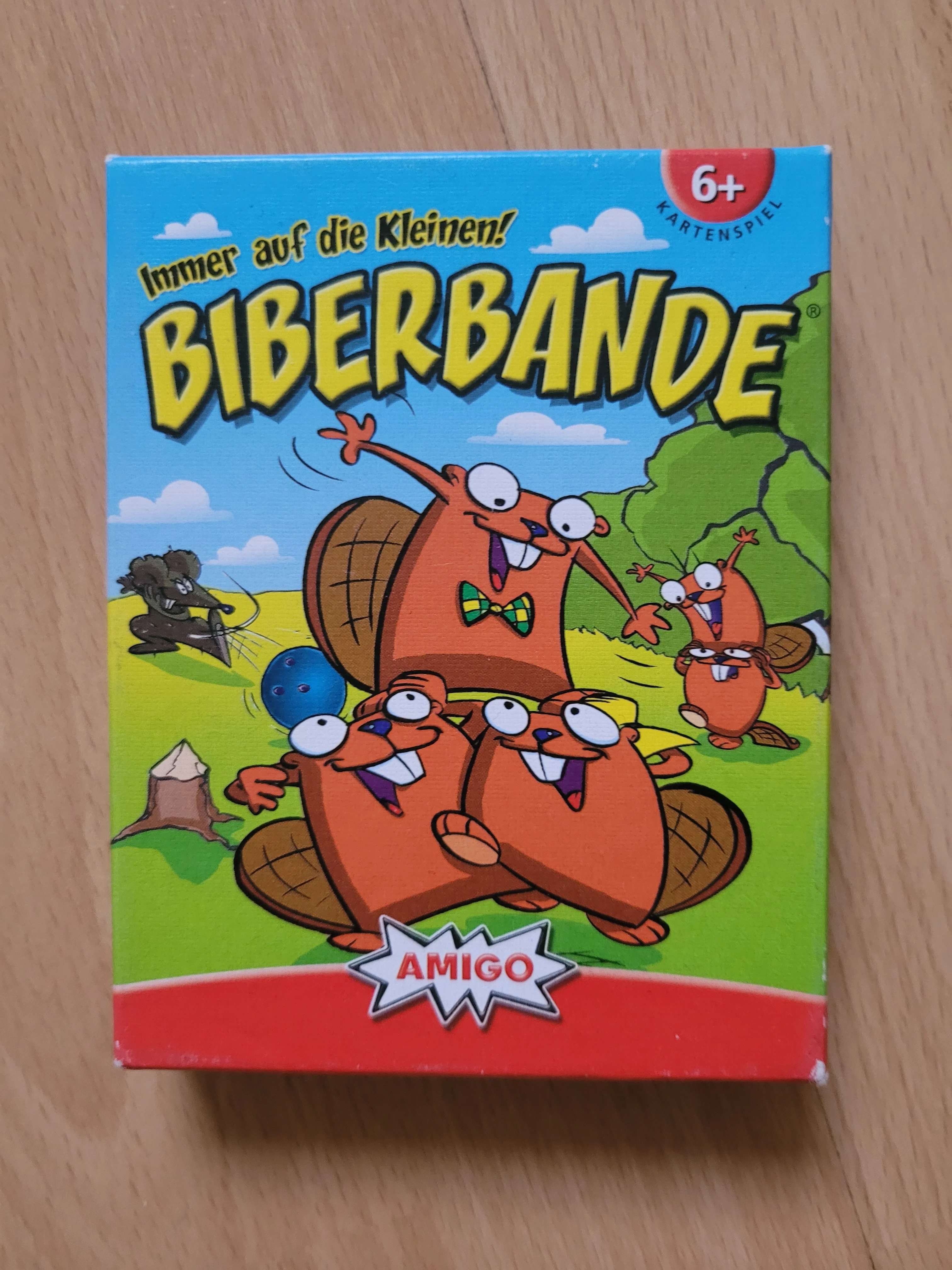 sehr gut erhalten, es fehlen nur wenige Blätter vom Spieleblock; 5 €
