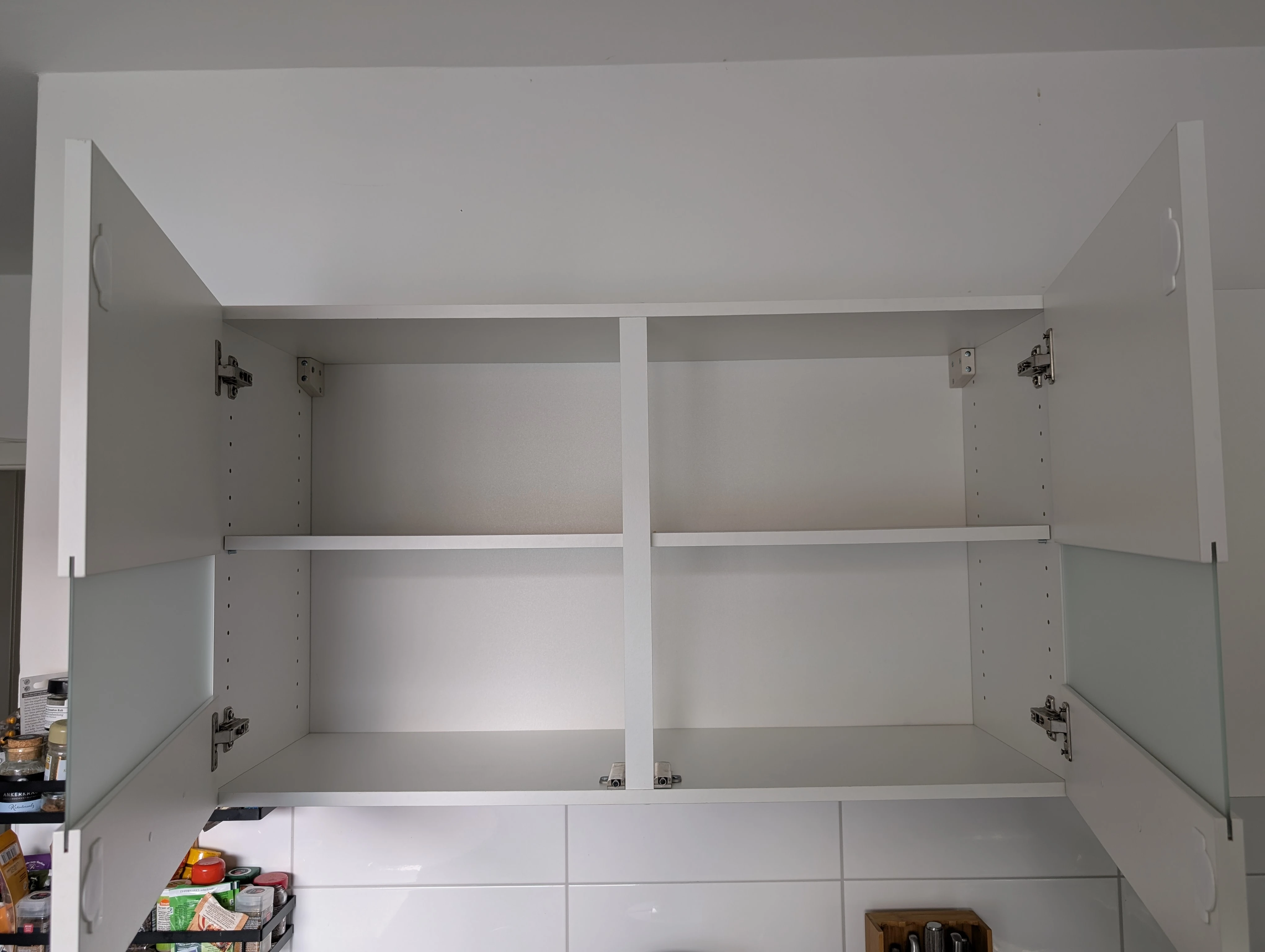 Hängeschrank groß 