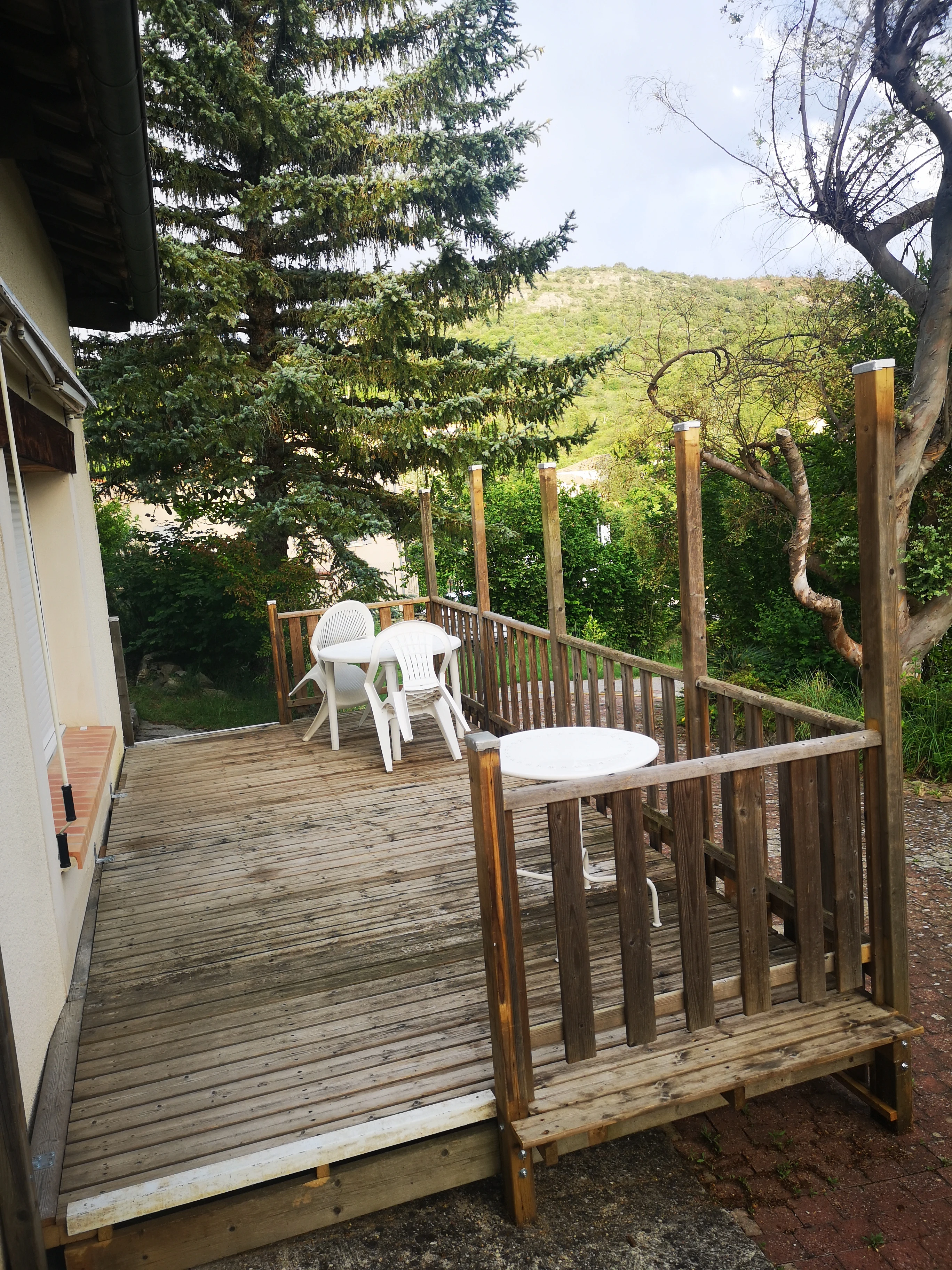 Terrasse für Frühstück und Abend