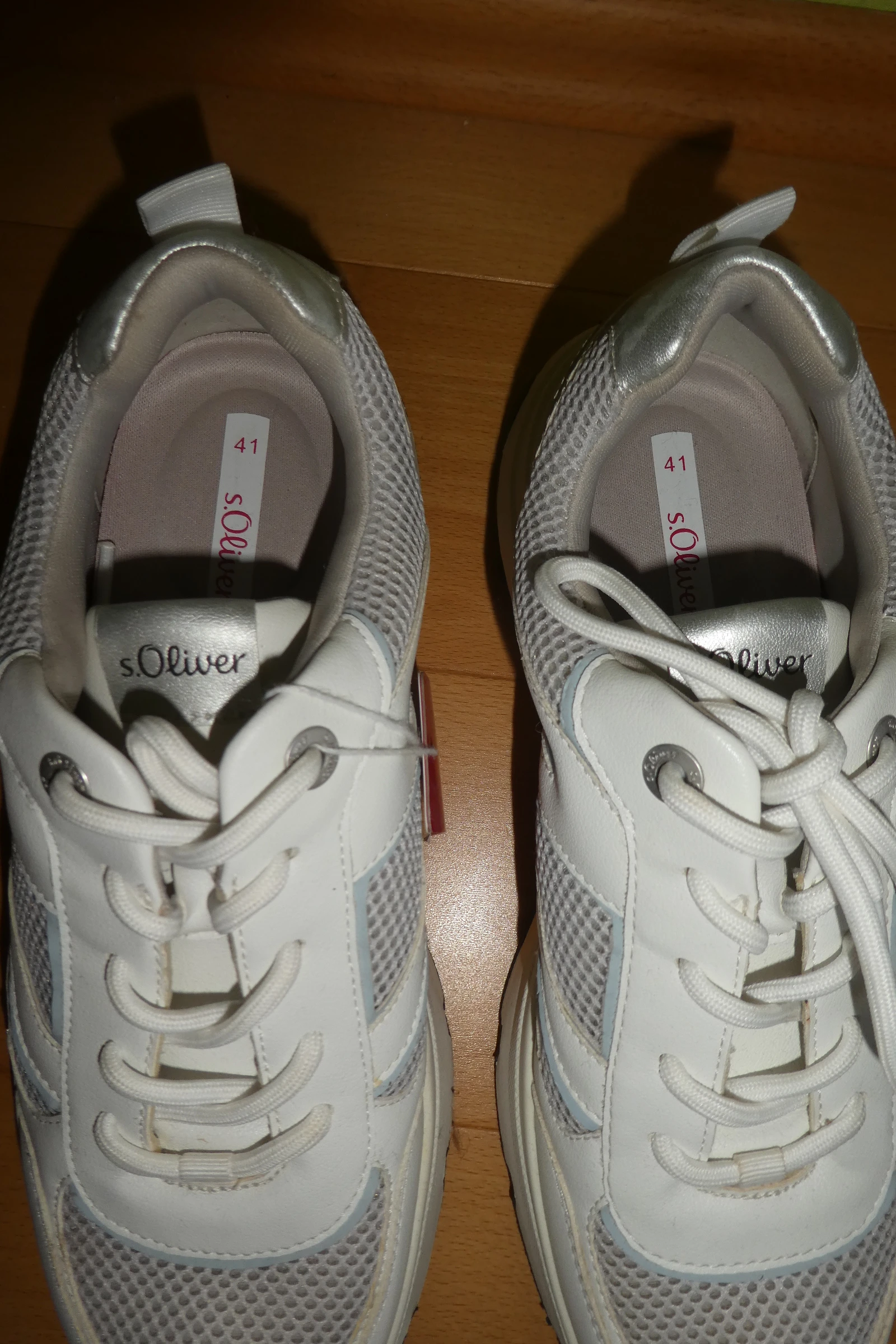 Sneaker