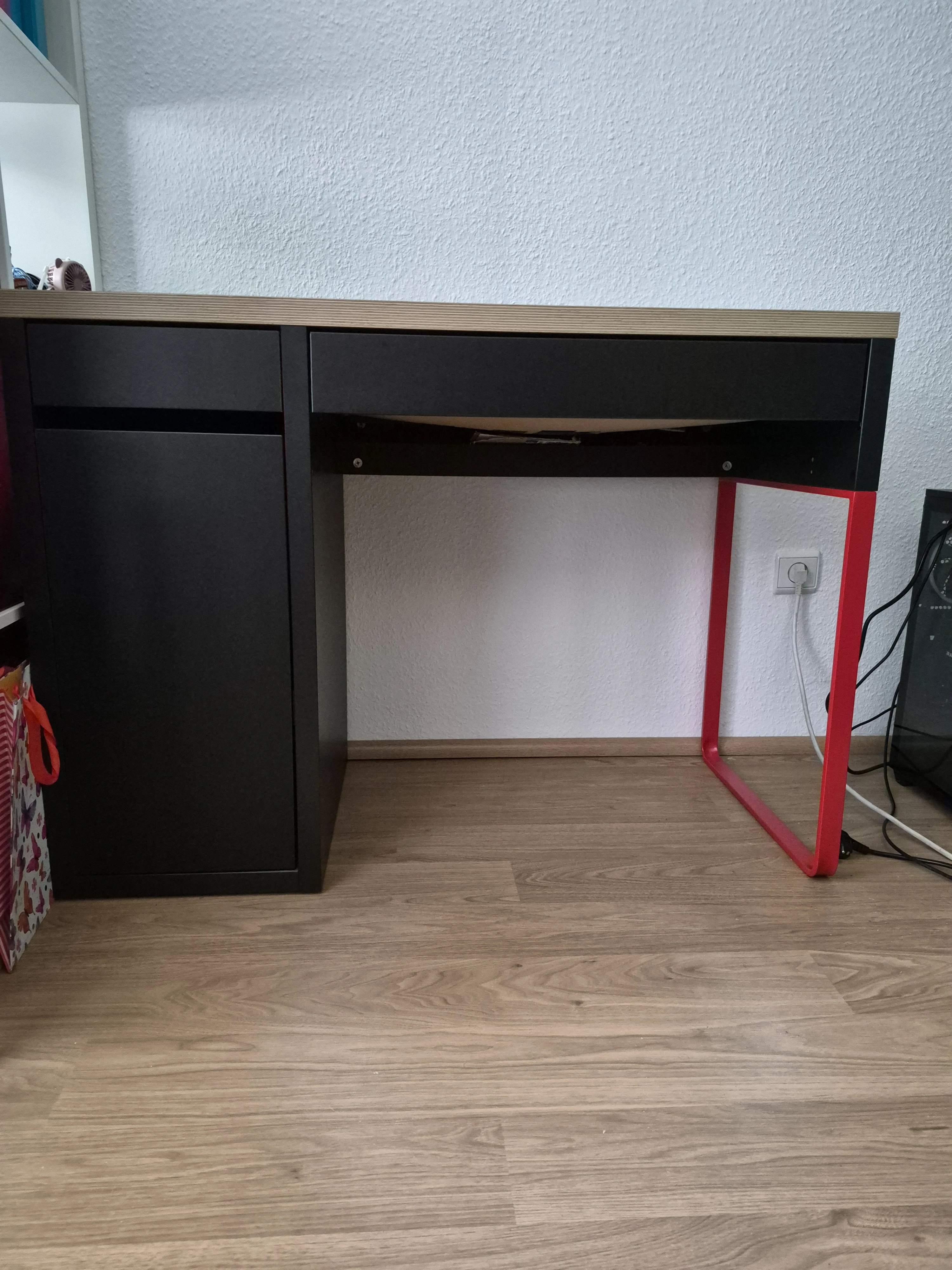 Schreibtisch 105x50cm