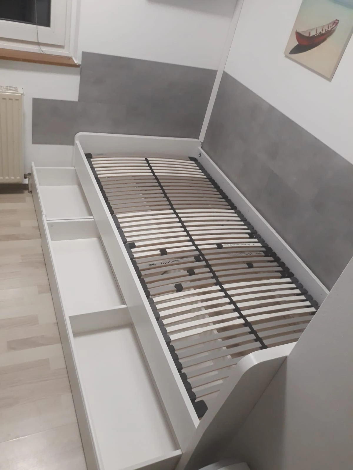 Bett mit Bettkasten