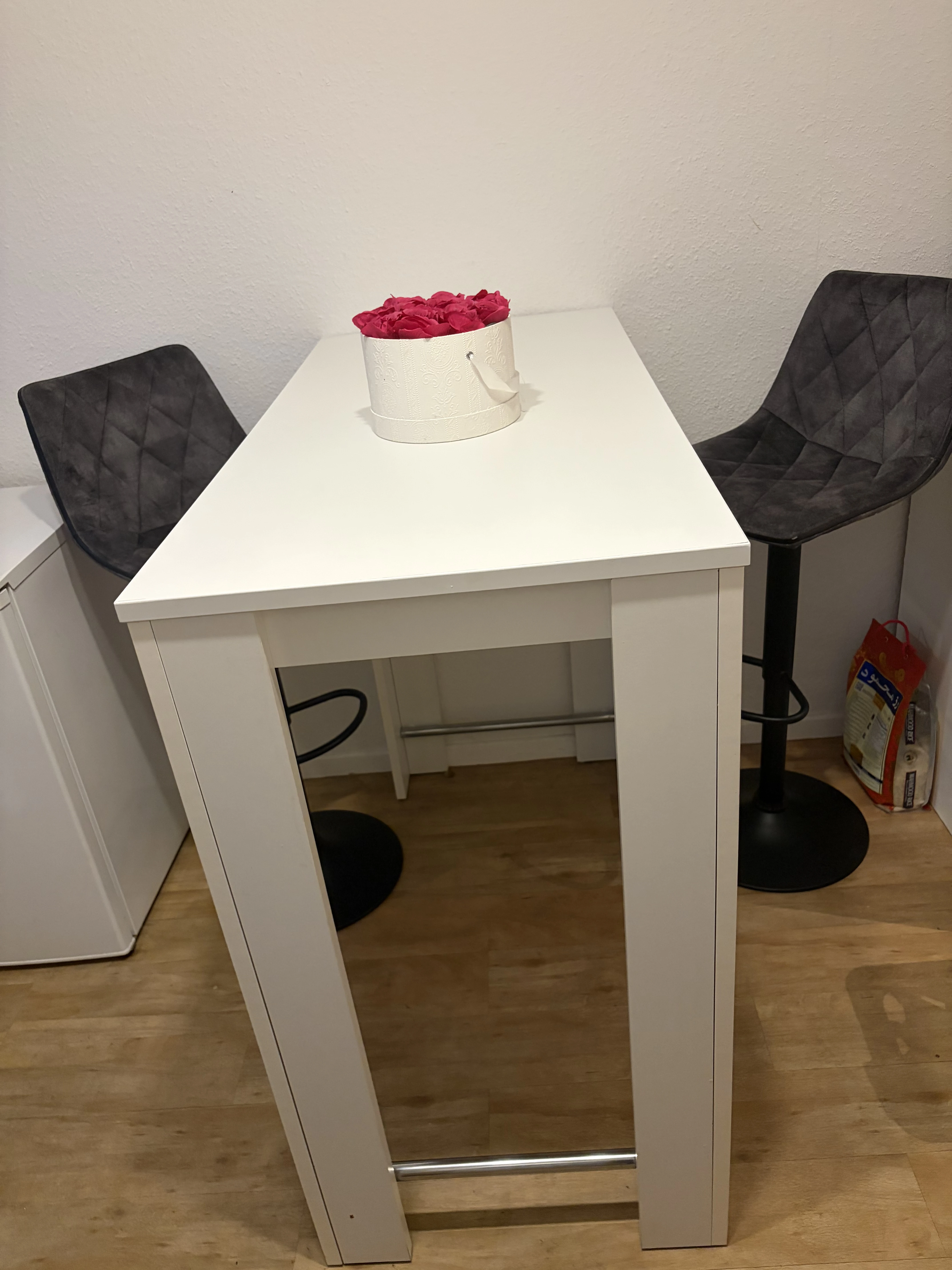 Maße vom Tisch: 120 x 58 x 108 cm