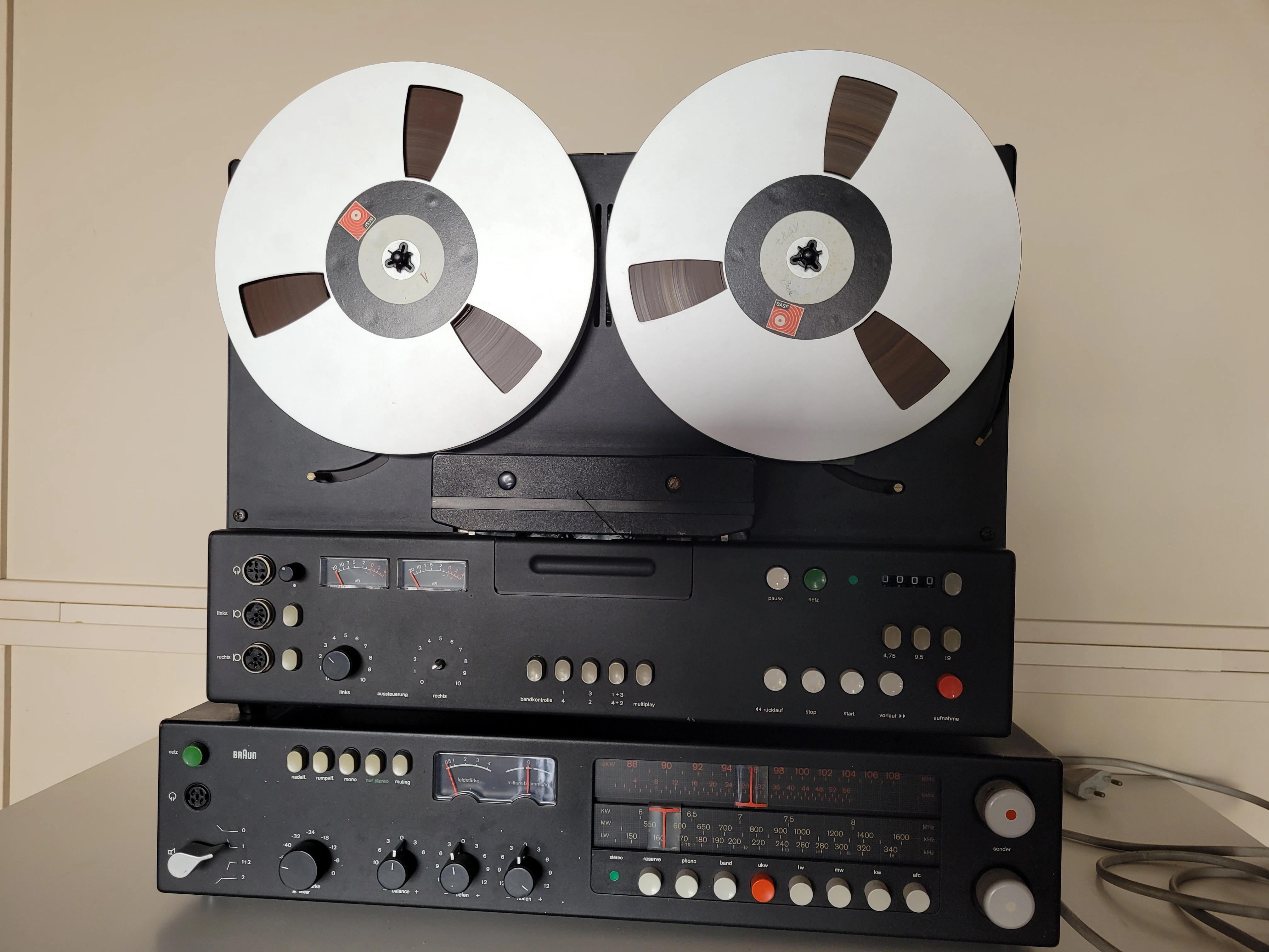 Receiver und Tonbandgerät