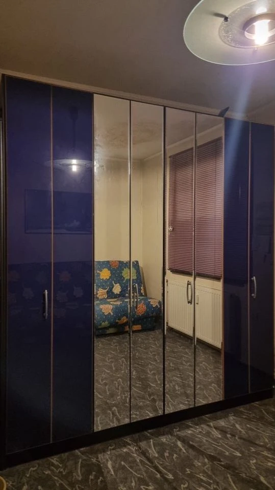 Schrank1