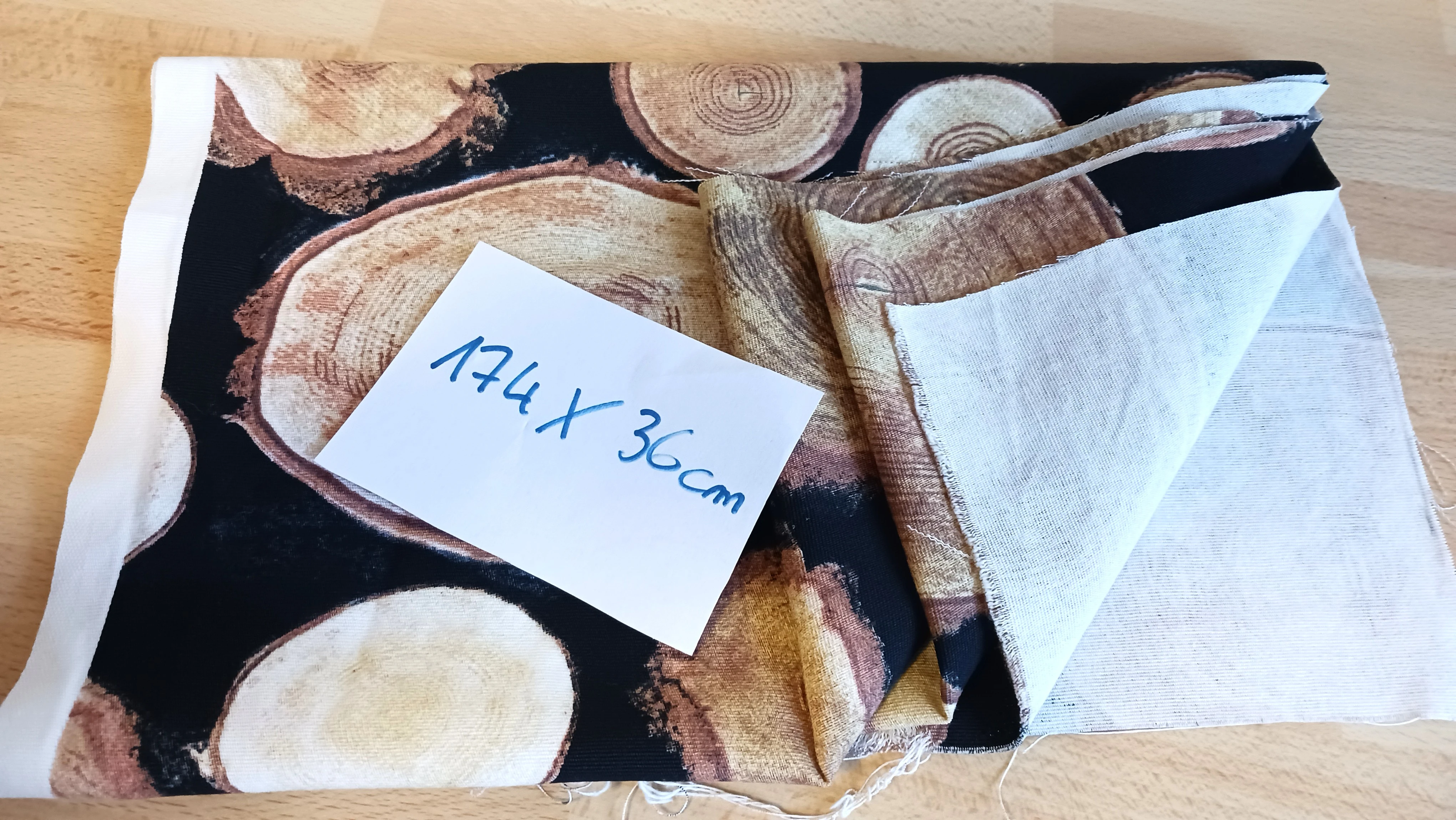 IKEA-Stoff Holzmuster