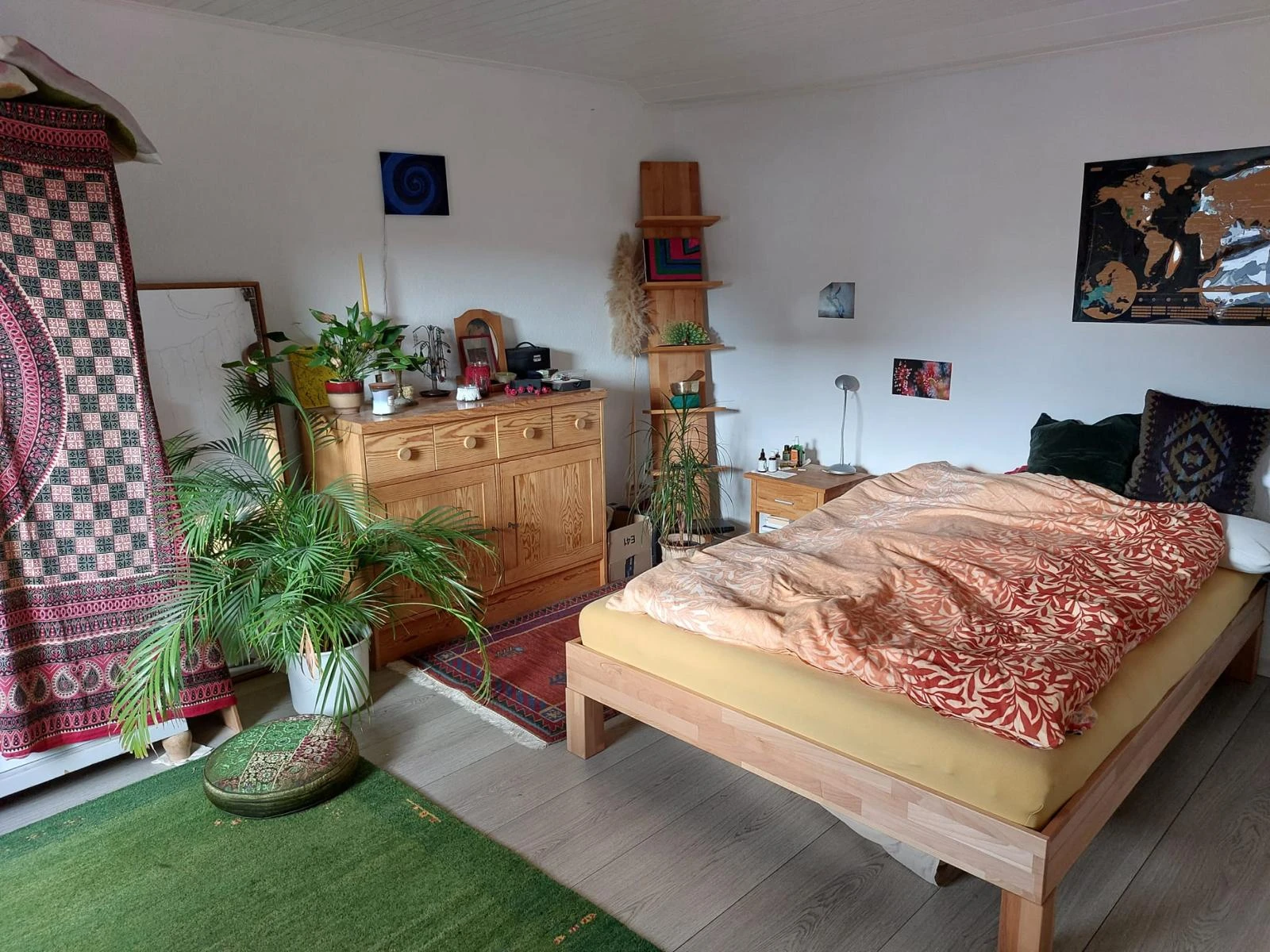 Schlafzimmer 1