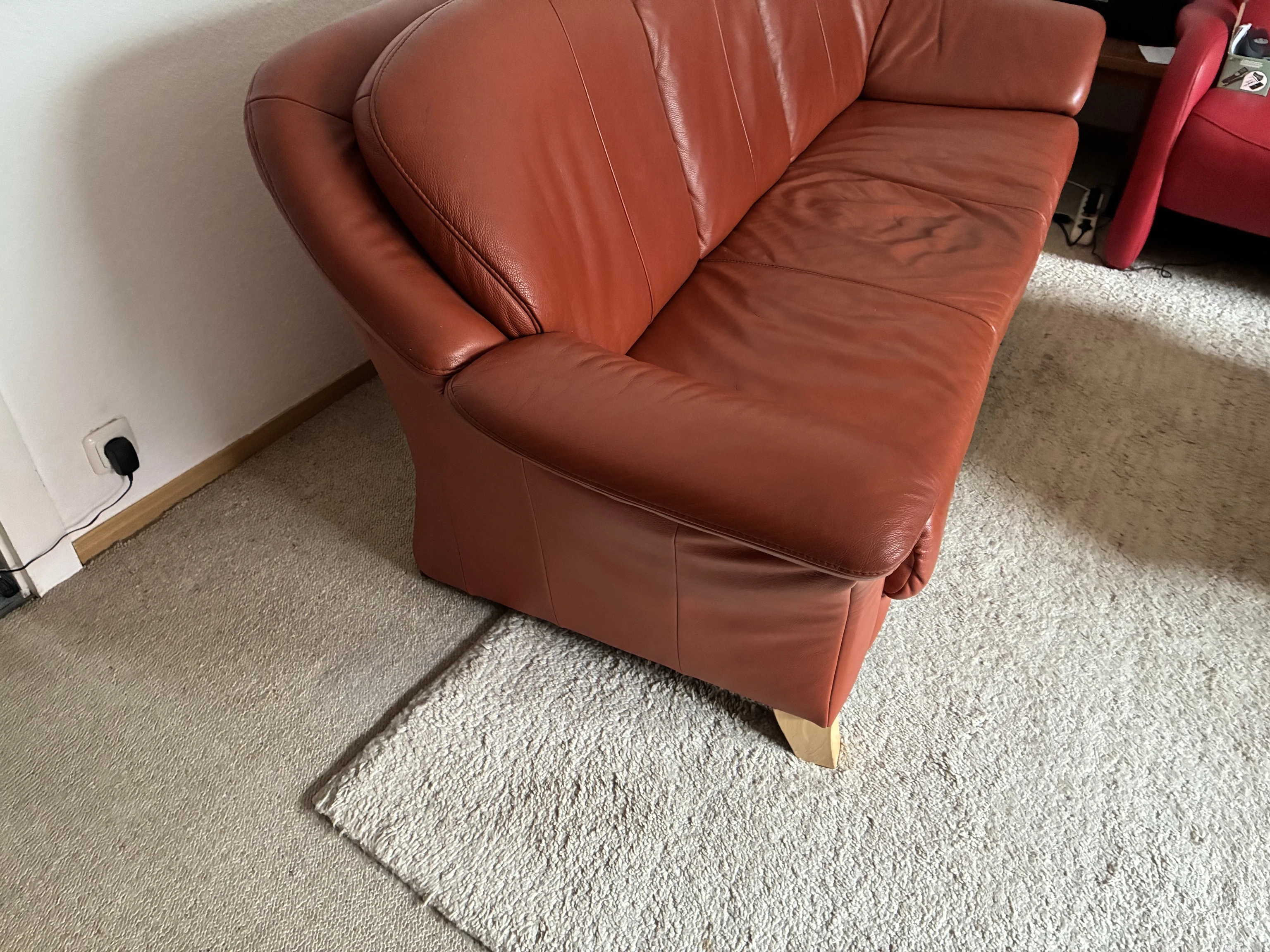 Holzfuß vom Sofa