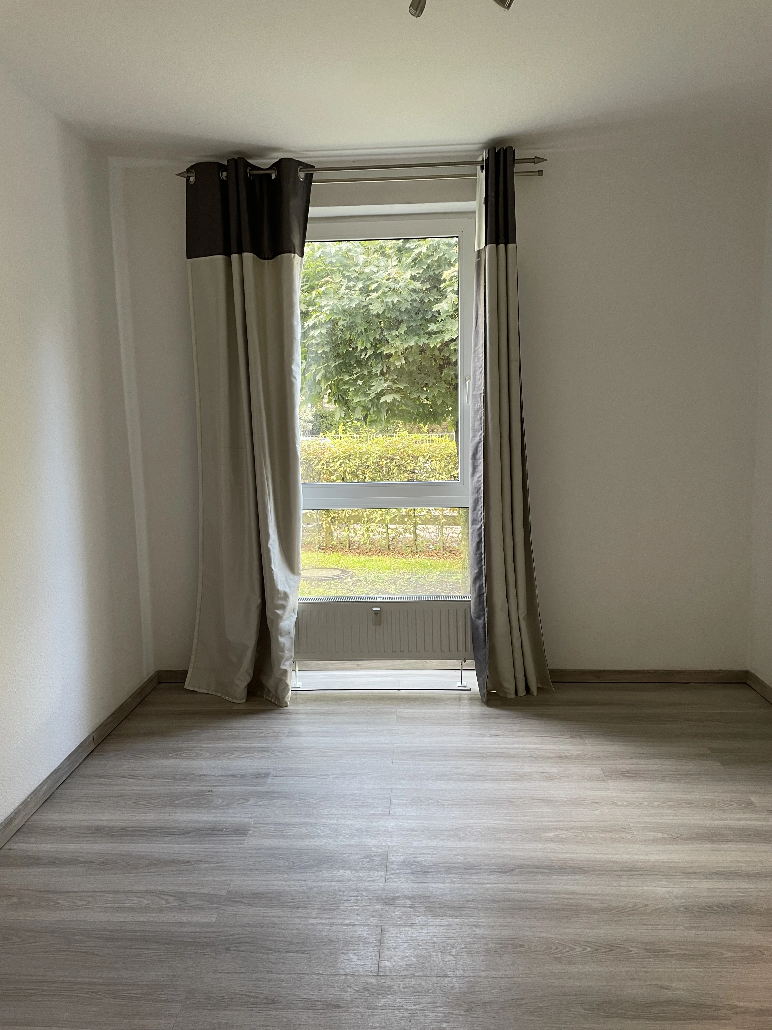 Kinderzimmer/ Schlafzimmer 