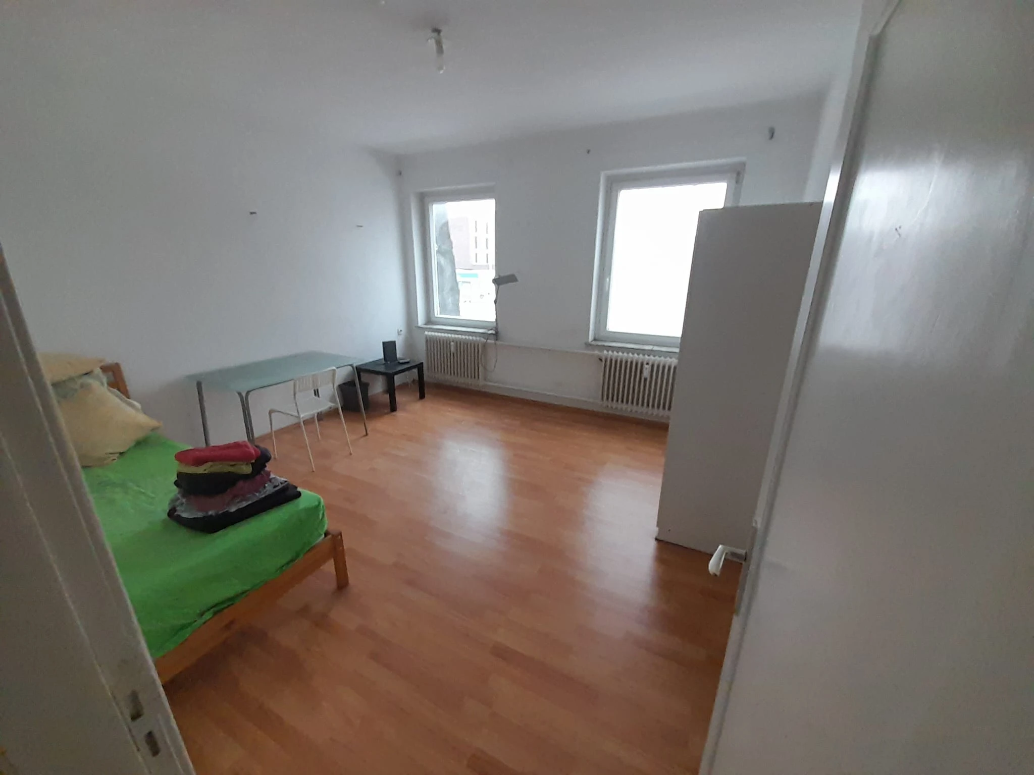 Room #2 (Raum #2)