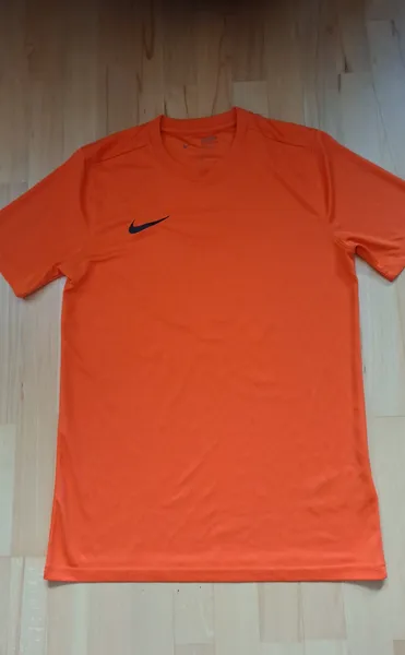 NIKE Shirt
