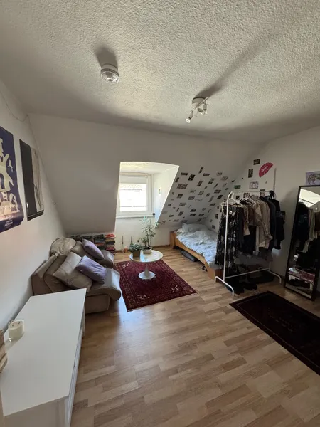 Wohn-/Schlafzimmer 