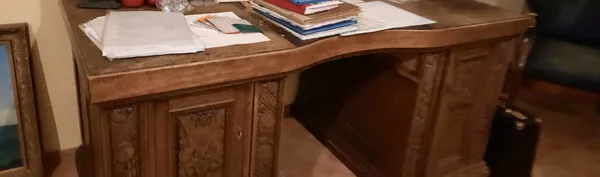 Schreibtisch 