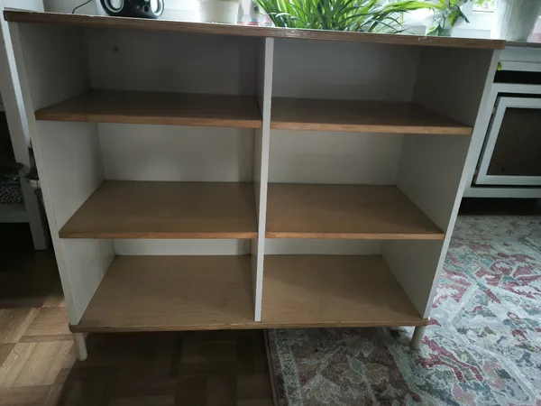 Vorderansicht, Holzfächer