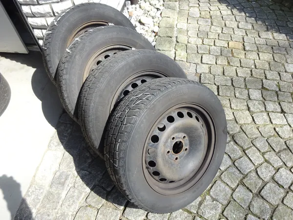 4 Stahlfelgen mit WR