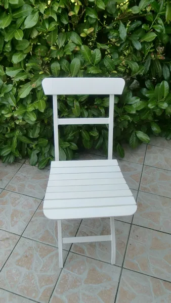 Stuhl 1