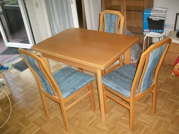 Küchentisch 69 x 99 + 70 cm Holz massiv + teilmassiv Erle 3 Stühle