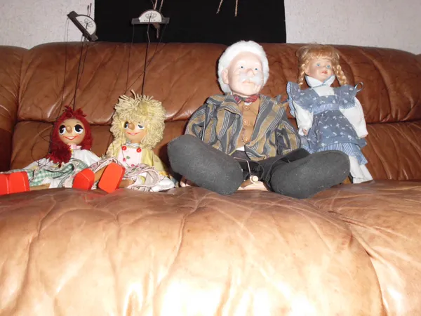 Marionette und Puppen