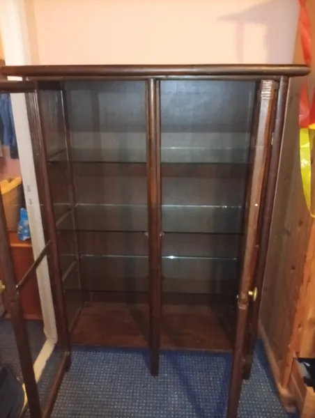 Vitrine mit original Glaseinsatz 