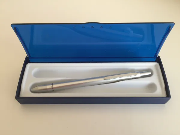 Hochwertiger Staedtler Multi-Funktion-Stift -NEU- 